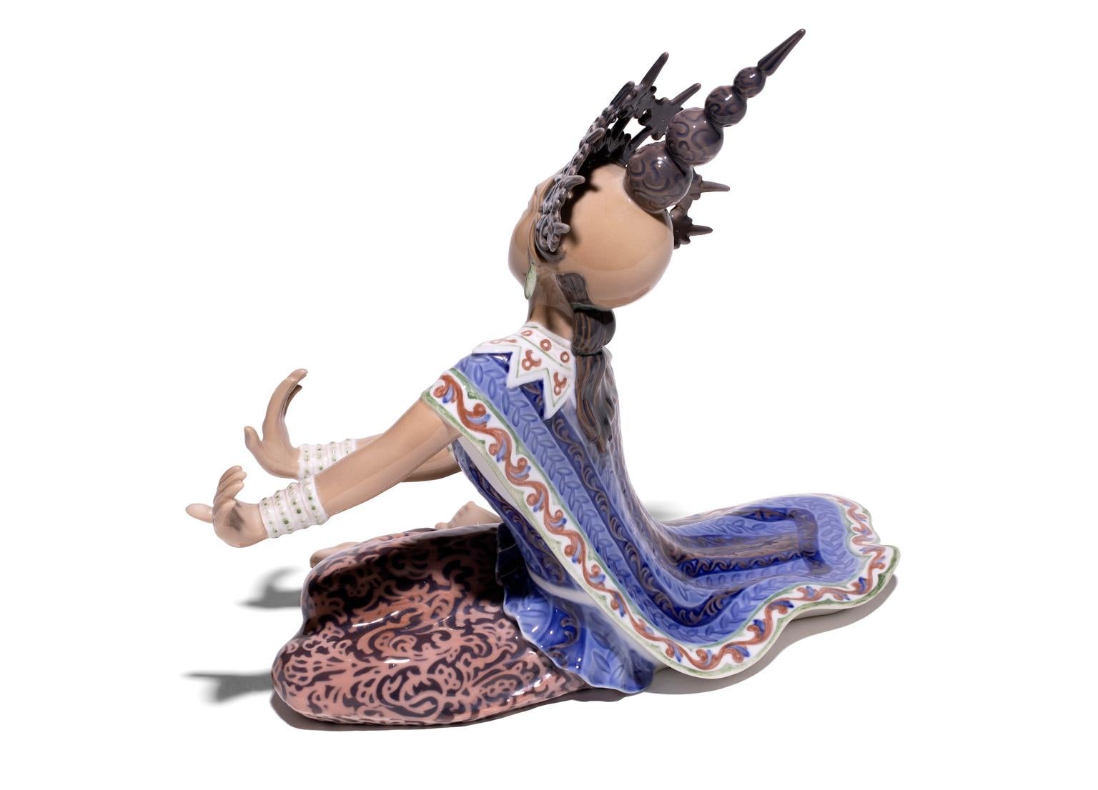 Fait main Figurine en porcelaine de Copenhague Dahl Jensen « SIMESE DANCER » #1125 en vente