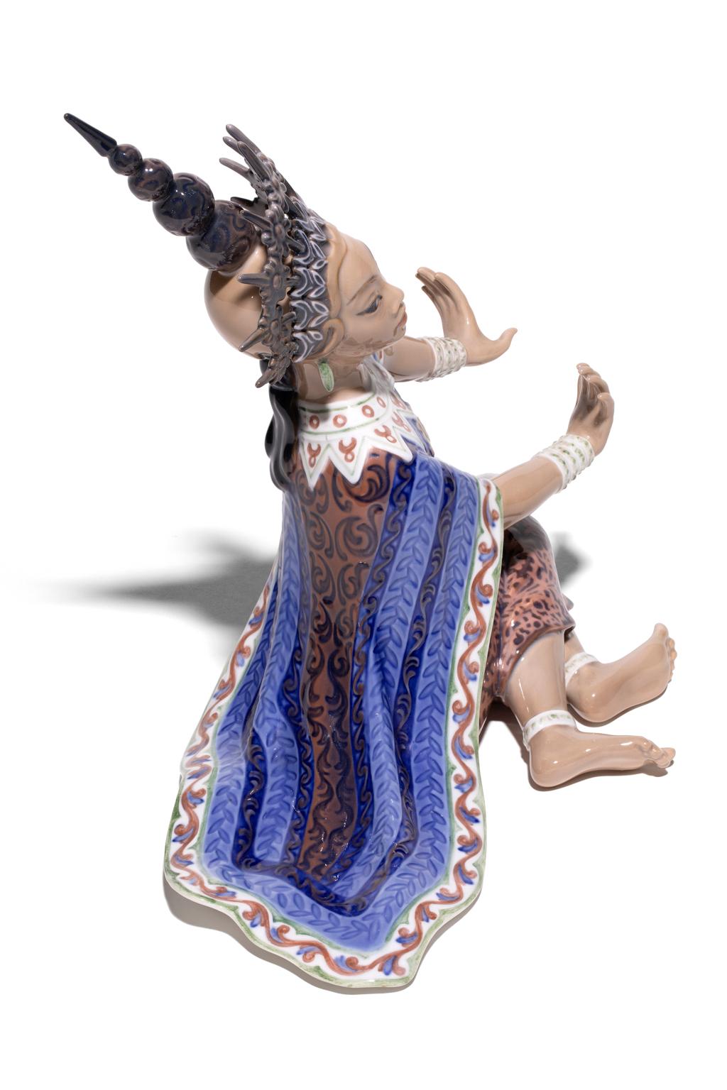 Milieu du XXe siècle Figurine en porcelaine de Copenhague Dahl Jensen « SIMESE DANCER » #1125 en vente