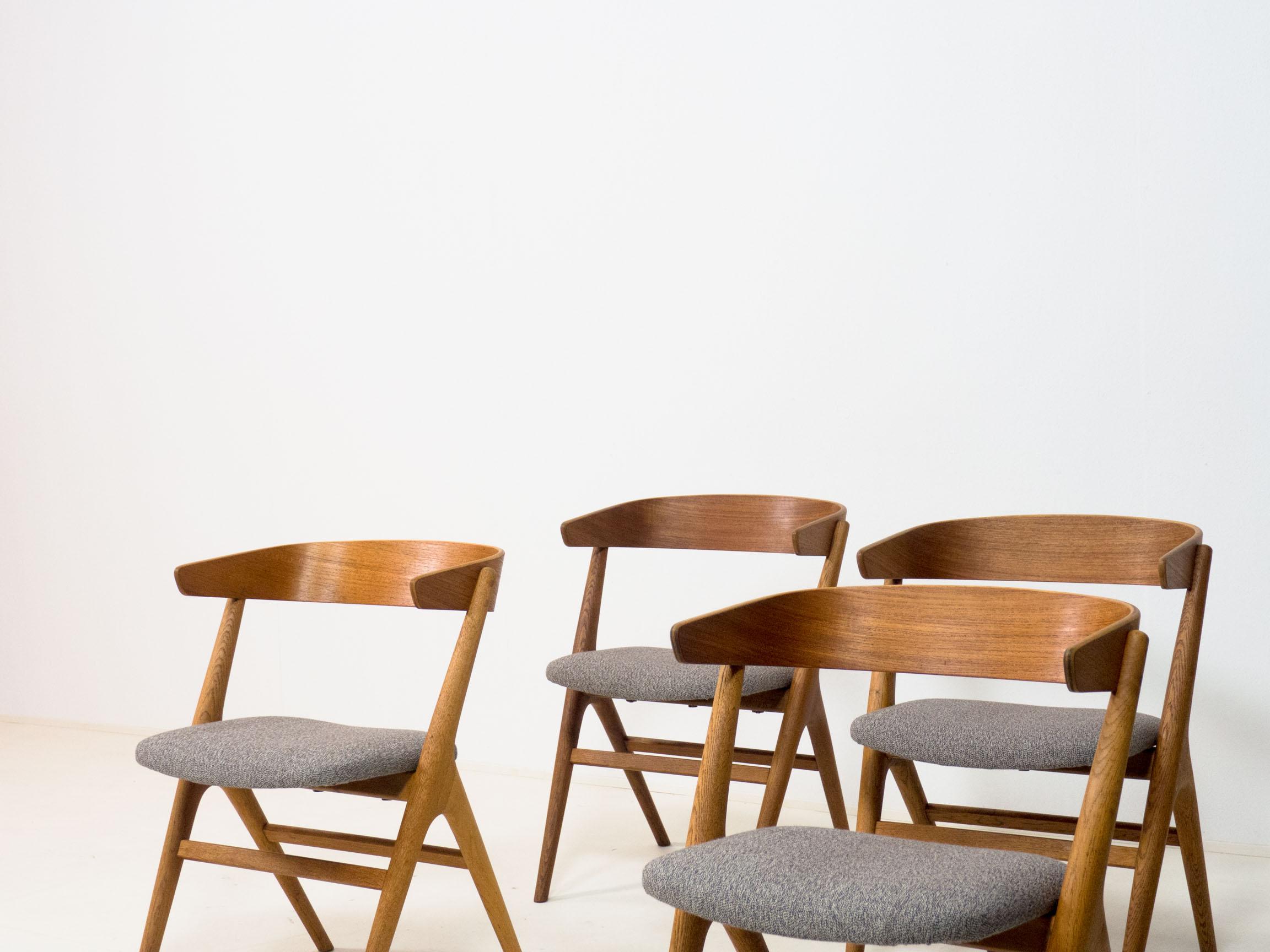 Oiled Sibast Møbler model ‘no. 9’ teak & oak dining chairs – Helge Sibast 