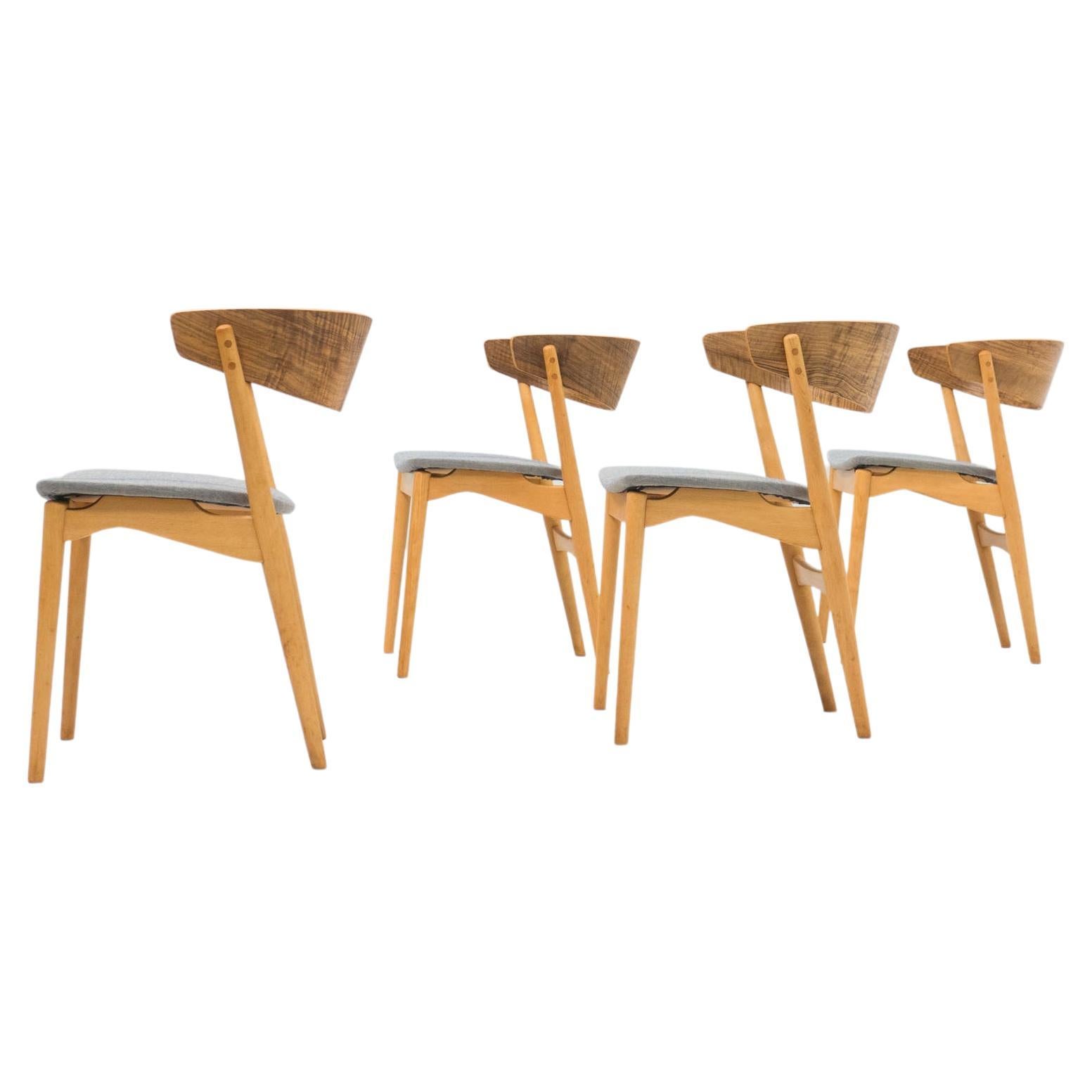 Sibast Møbler Ensemble de quatre chaises de salle à manger 'No. 7', Helge Sibast en vente