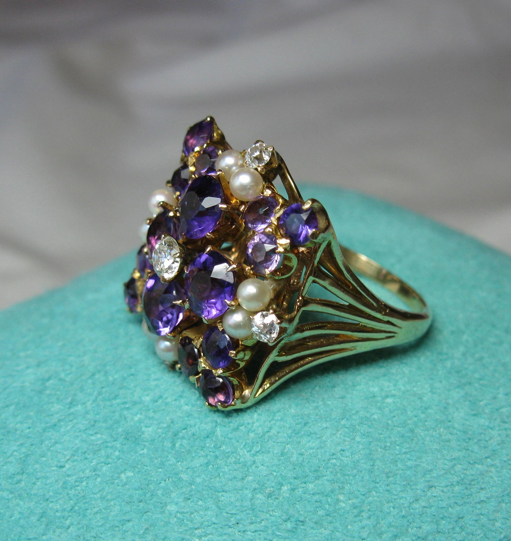 Siberian Amethyst Diamond Pearl Ring 14 Karat Gold Exquisite Cocktail For Sale 2