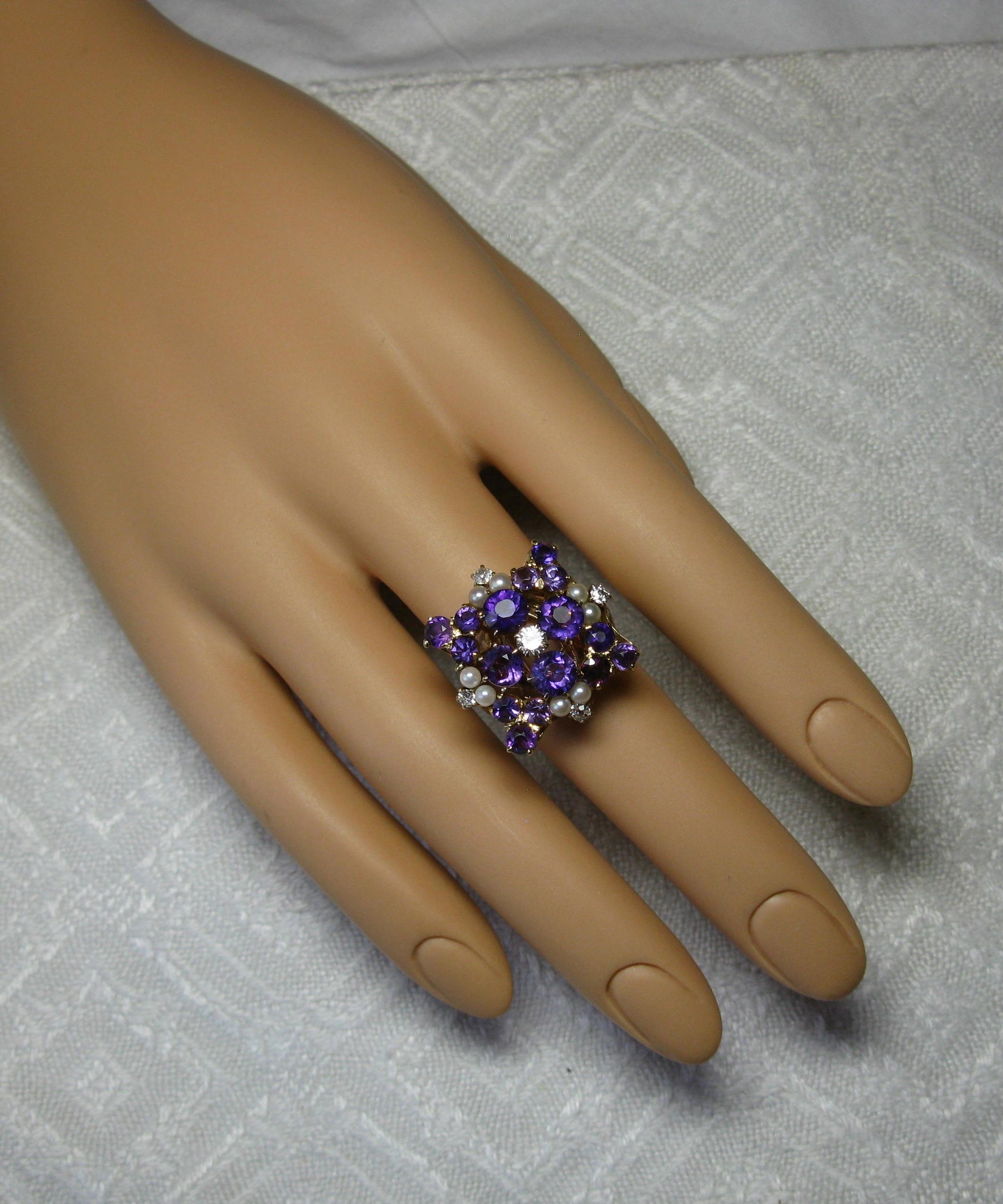 Siberian Amethyst Diamond Pearl Ring 14 Karat Gold Exquisite Cocktail In Excellent Condition For Sale In New York, NY