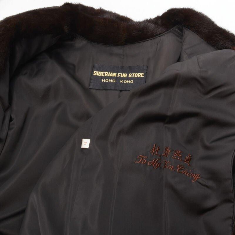 SIBIRISCHES PELZGESCHÄFT HONG KONG  Fell dunkelbraun kurz Schalkragen kurze Jacke S im Angebot 5