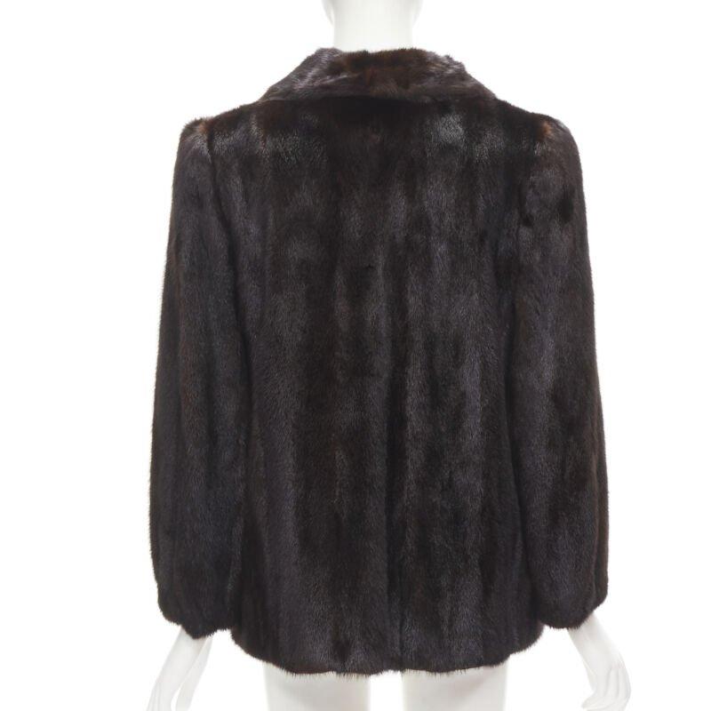 SIBIRISCHES PELZGESCHÄFT HONG KONG  Fell dunkelbraun kurz Schalkragen kurze Jacke S Damen im Angebot