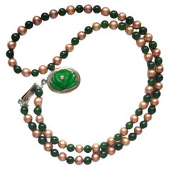 Collier de jade néphrite de Sibérie et perles d'eau douce