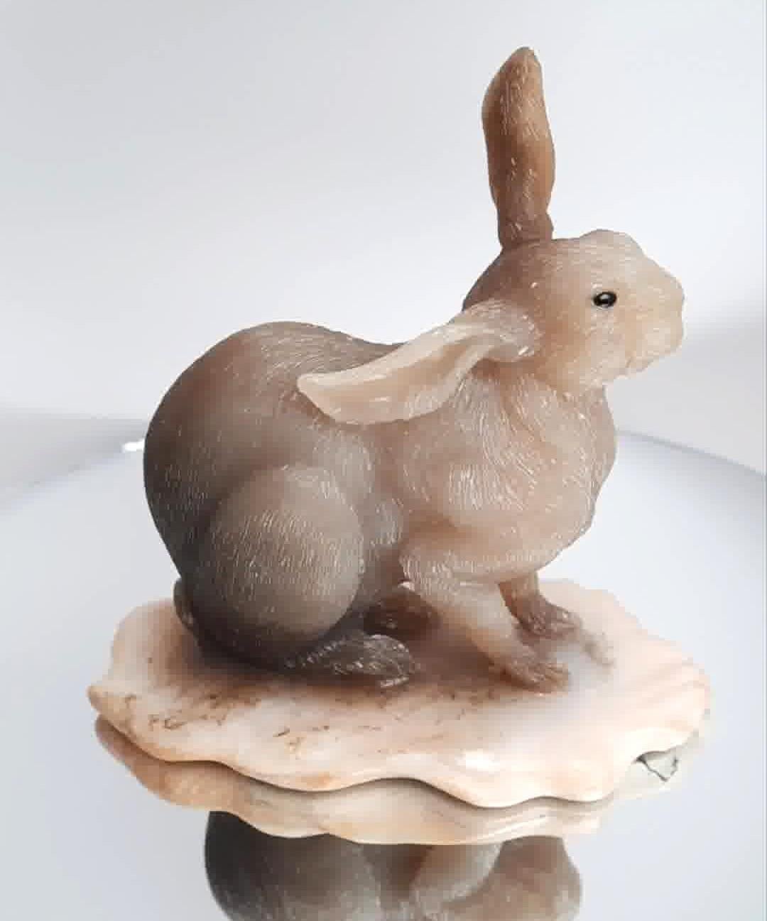 Contemporain Mini lapin de Sibérie néphrite en vente