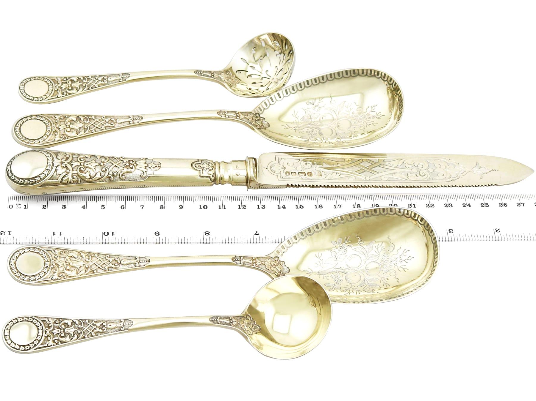 Sibray, Hall & Co Antique Victorian Sterling Silver Fruit Serving Set In Fair Condition For Sale In Jesmond, Newcastle Upon Tyne
