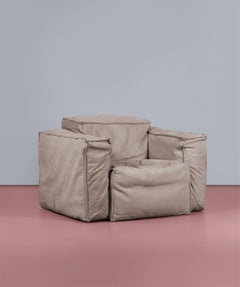Poltrona di design Sibylia, design contemporaneo, Made in Italy