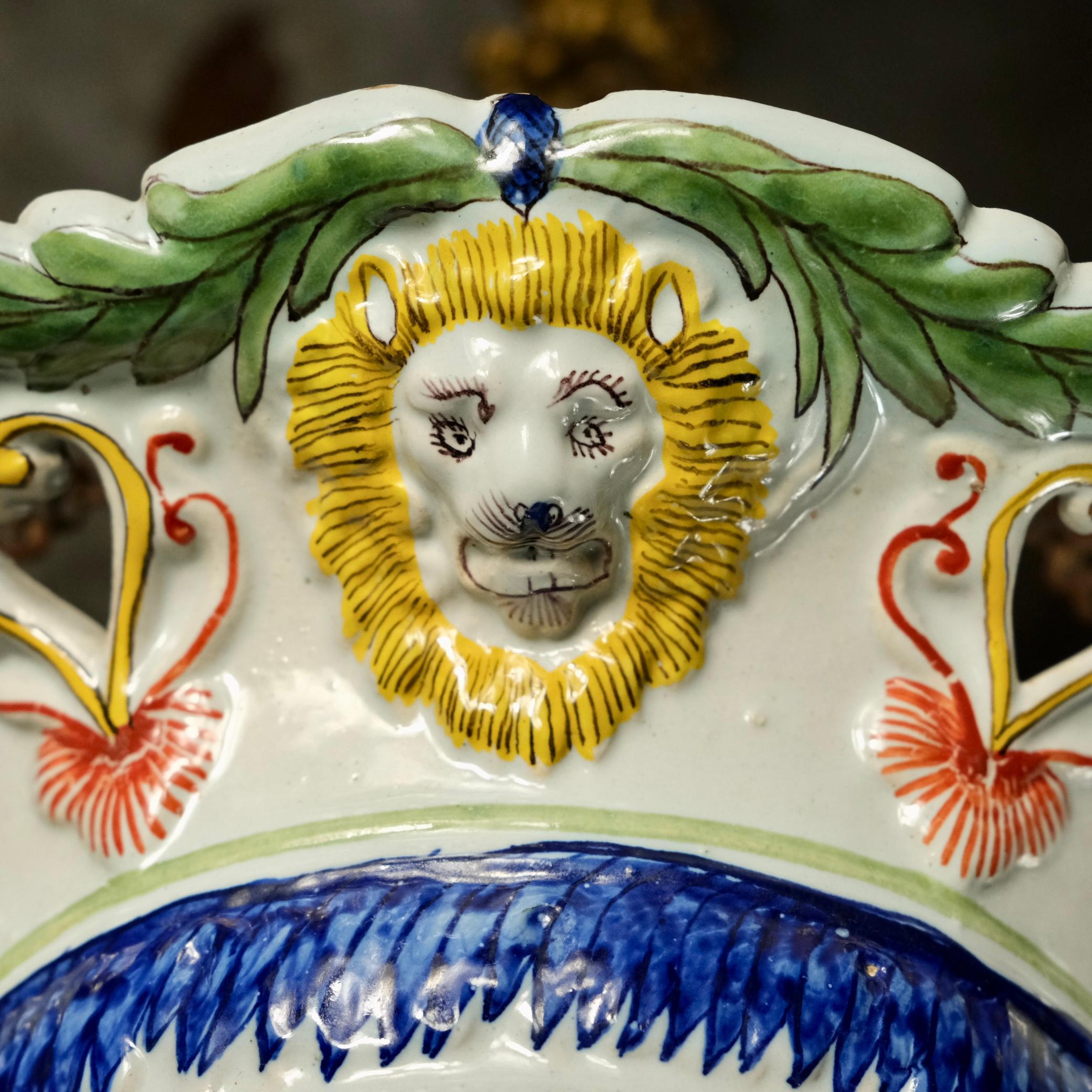 Lustre ou coupe suspendue en faïence polychrome de Sicile, début du 20e siècle en vente 2
