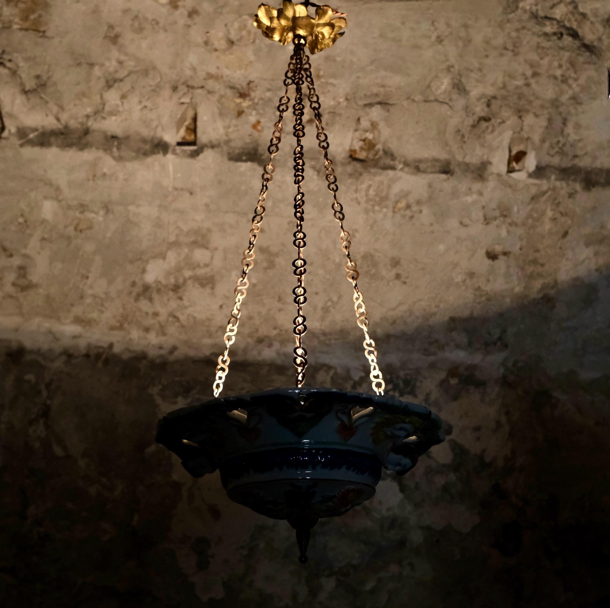 Lustre ou coupe suspendue en faïence polychrome de Sicile, début du 20e siècle en vente 12