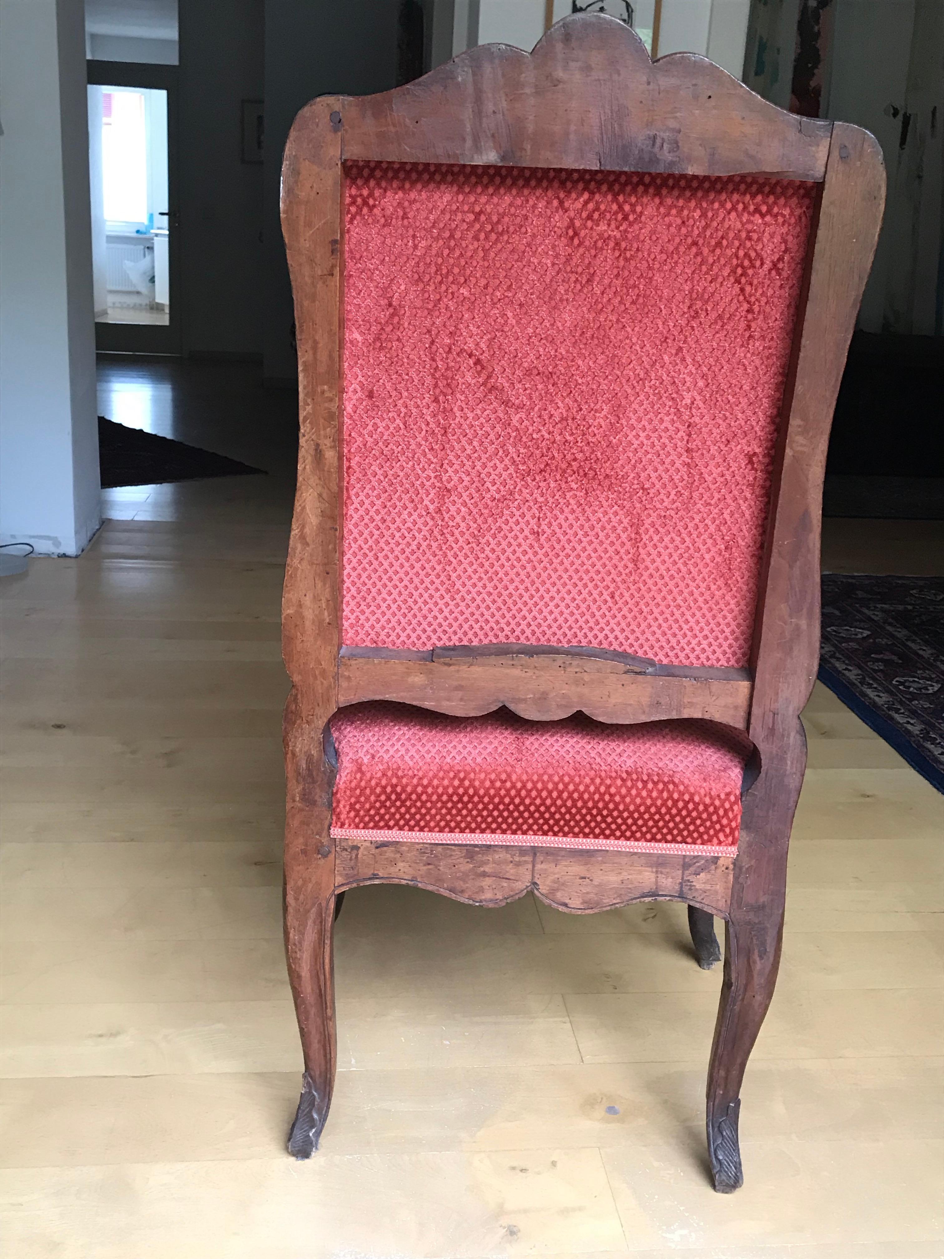 Authentic Southern Italian, Sicilian throne, as it has been traditionally used in the large rural estates for the padrone, for the noble chief. Seating height would be perfect for a modern writing desk. The seating upholstery is quite firm, giving a