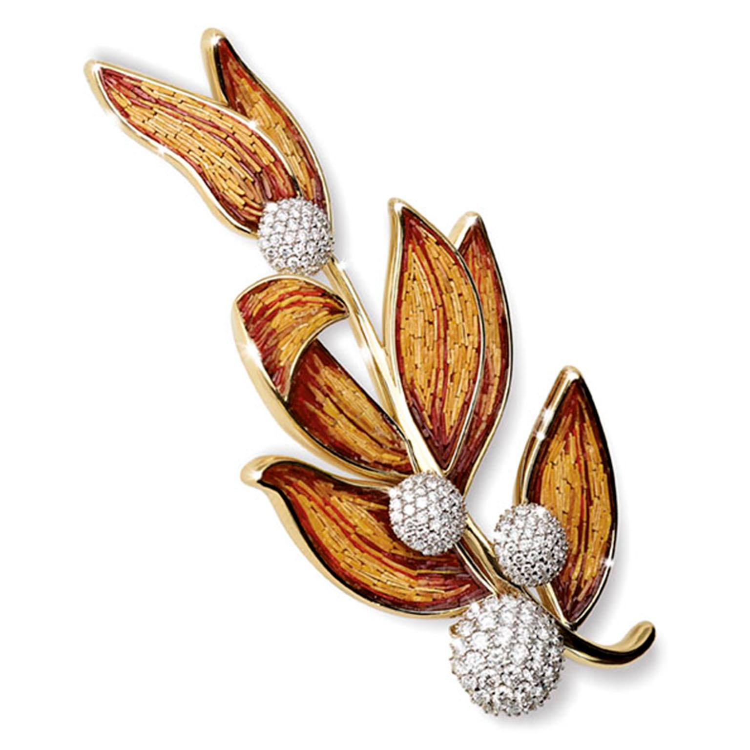 Taille brillant Broche élégante en diamant blanc et diamant  Or jaune décoré à la main avec de la nano-mosaïque en vente