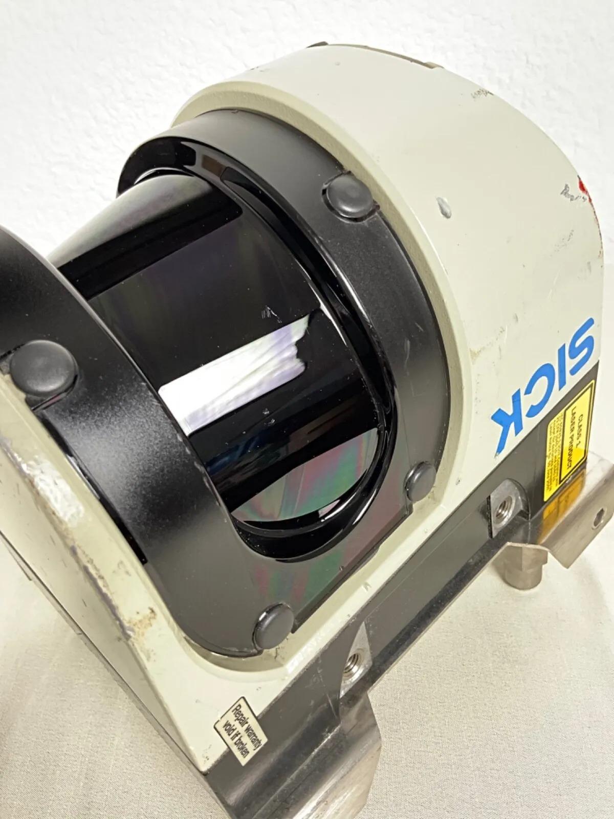 Metallo SICK LMS511-10900S01 PRO SR Sensore LIDAR - Scanner per esterni - Funzionante - 2Y426 in vendita