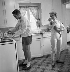 Paul Newman und Joanne Woodward in der Küche ihres Hauses in Beverly Hills