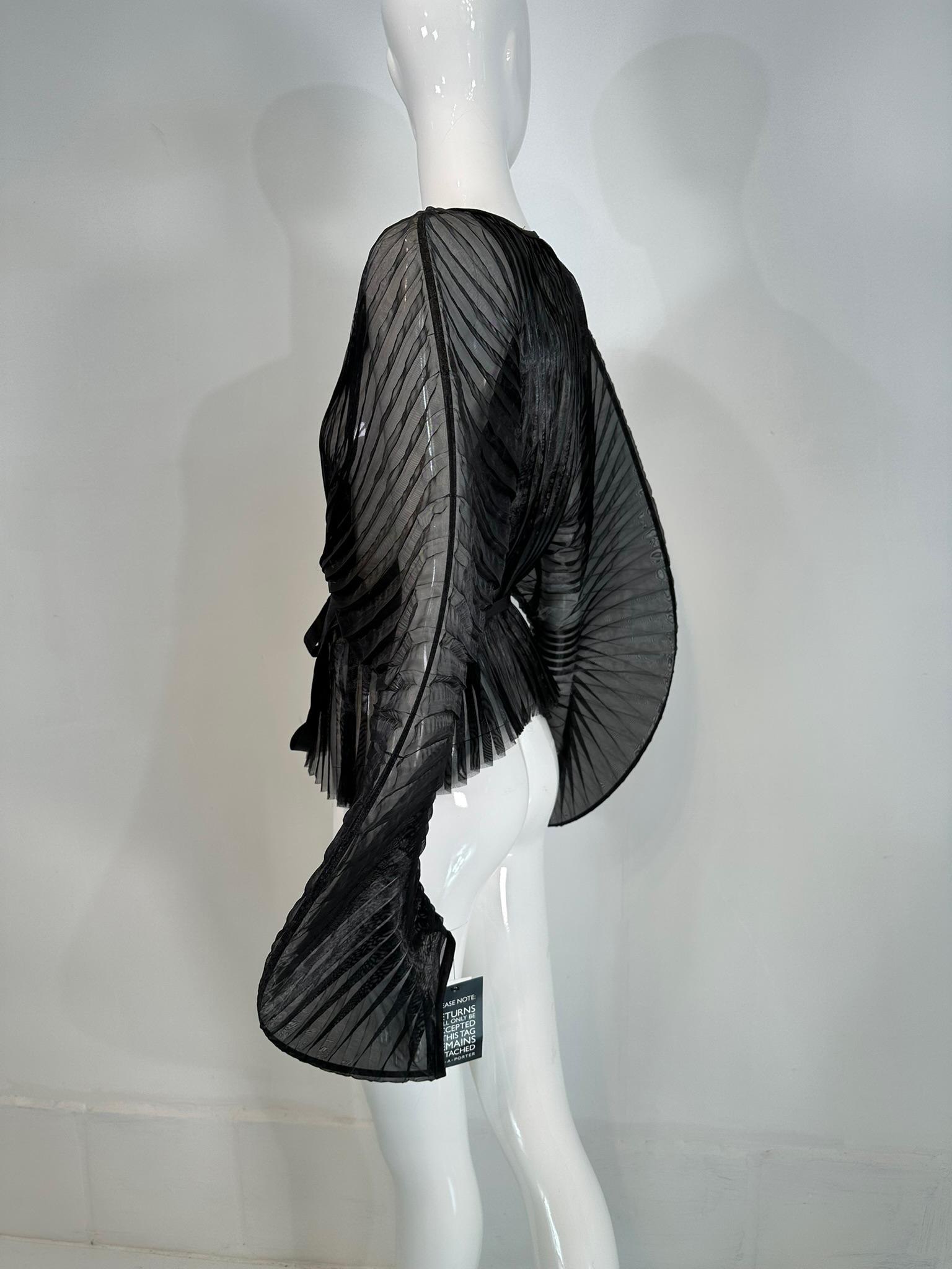 Sid Neigum Spring 2018 RTW Signature Sculptural Sheer Pleated Wired Wrap Top In Excellent Condition In West Palm Beach, FL