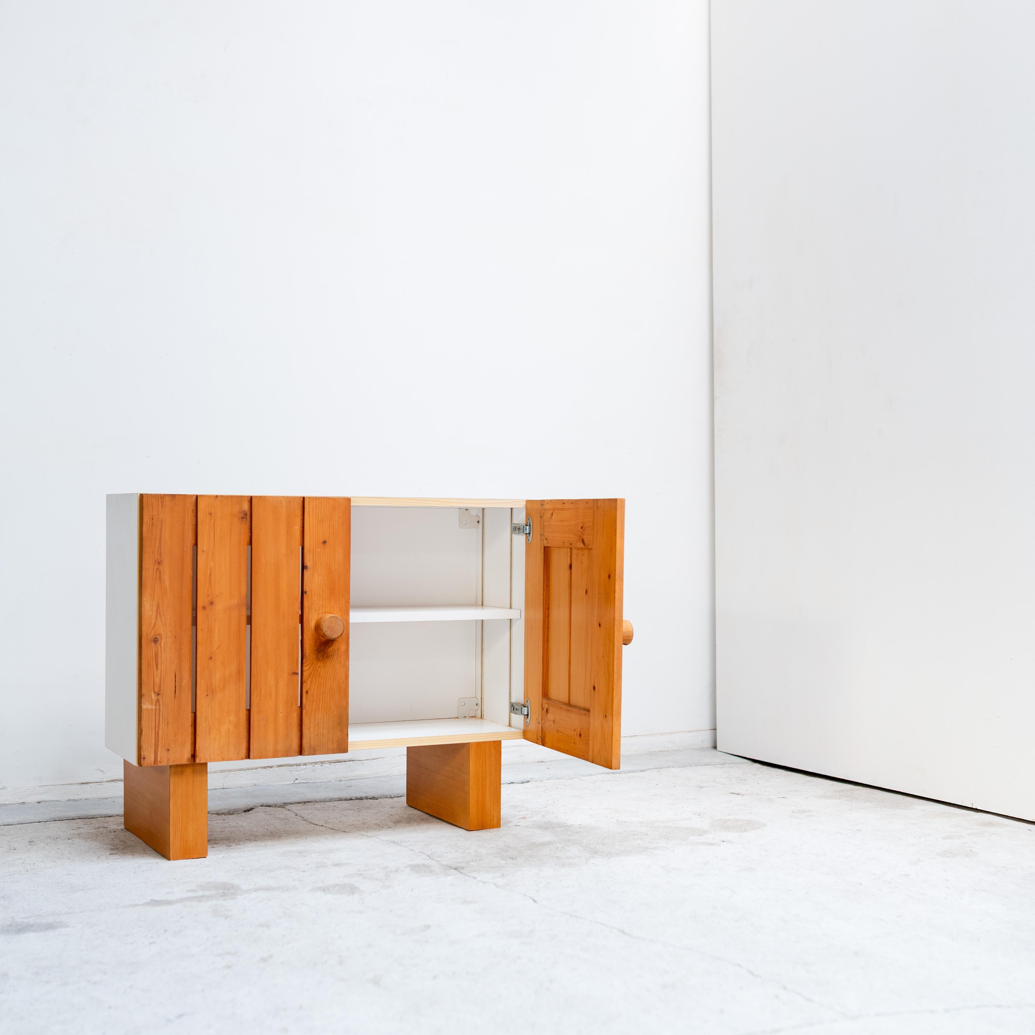 Pin Planche latérale des Arcs 1800 de Charlotte Perriand, France,  1970s en vente
