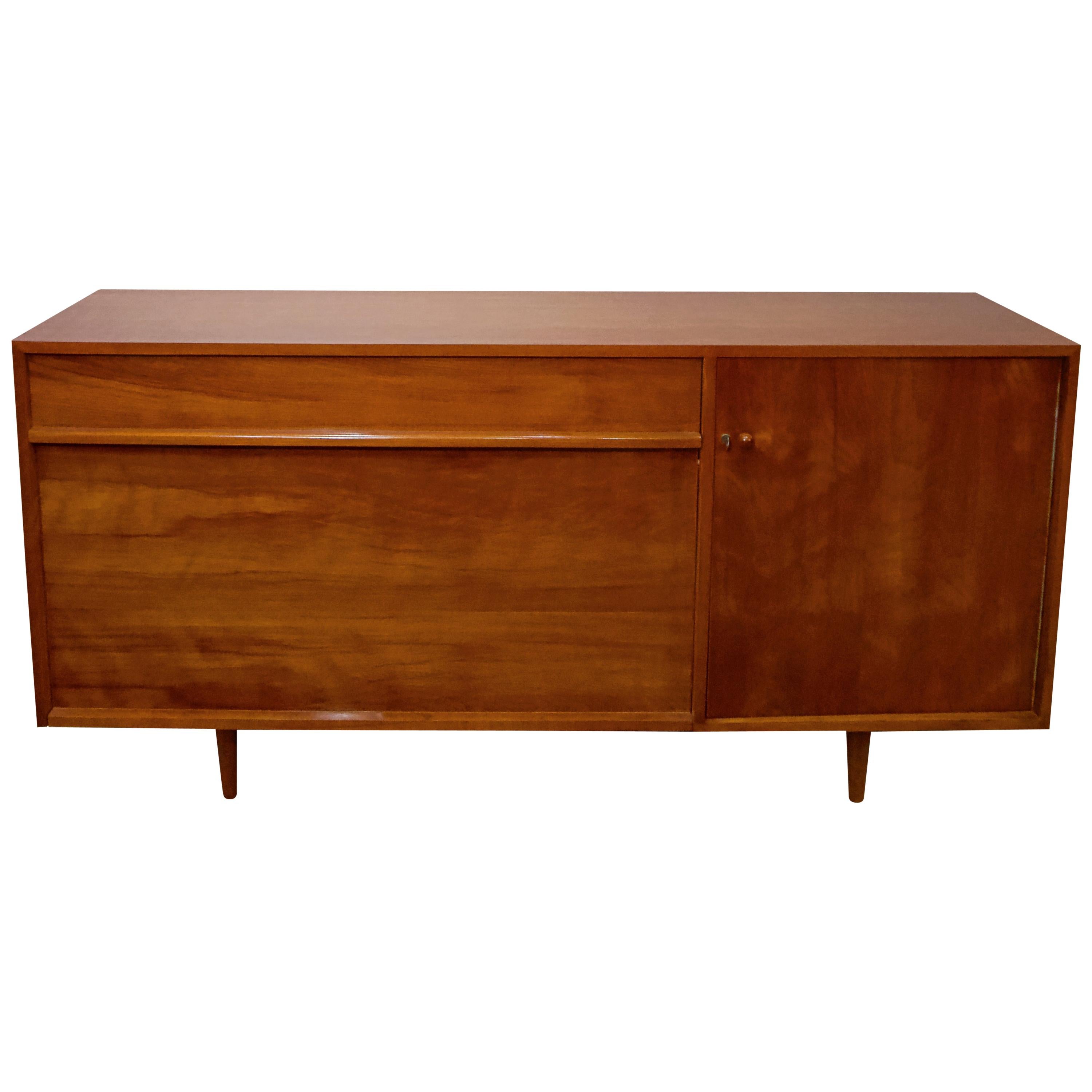 Mid Century Modern – 17.170 im Angebot bei 1stDibs