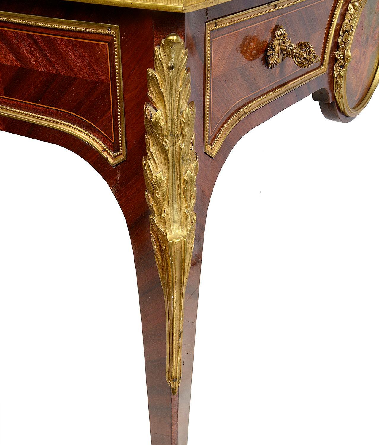 Side cabinet on stand, by Paul Somani, 19th Century. For Sale 4