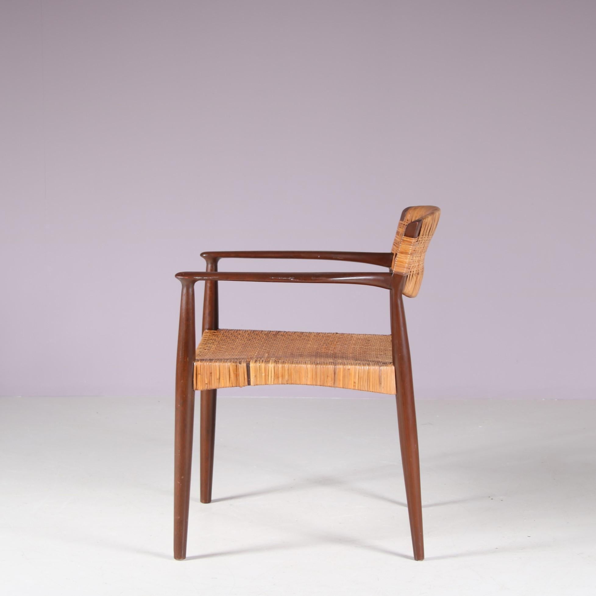 20ième siècle Chaise d'appoint par Einar Larsen & Aksel Bender Madsen pour Willy Beck, Danemark 1950 en vente