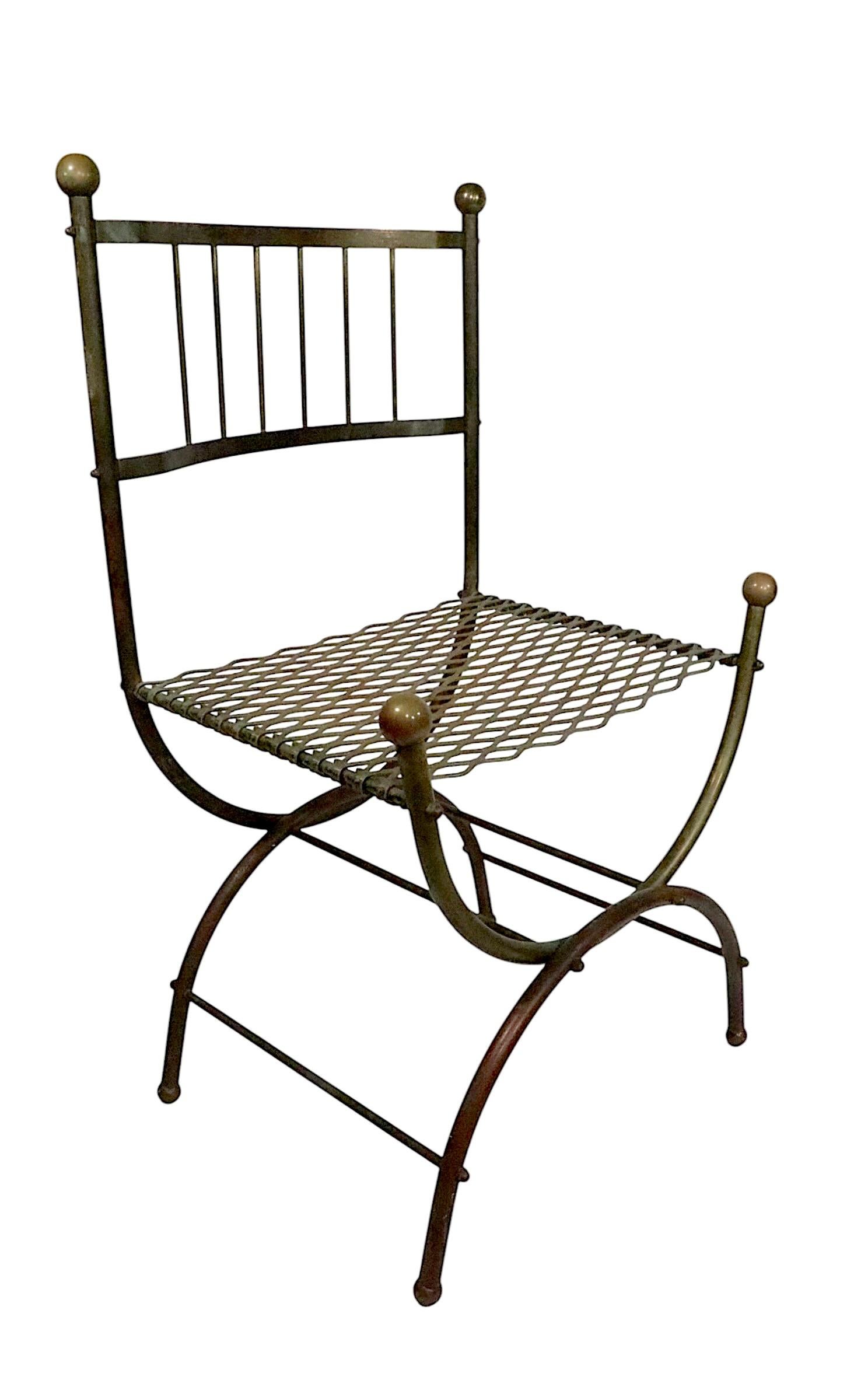 Chaise d'appoint à structure tubulaire en laiton, assise en maille métallique et embouts Ball, c.A.I.C. en vente 3