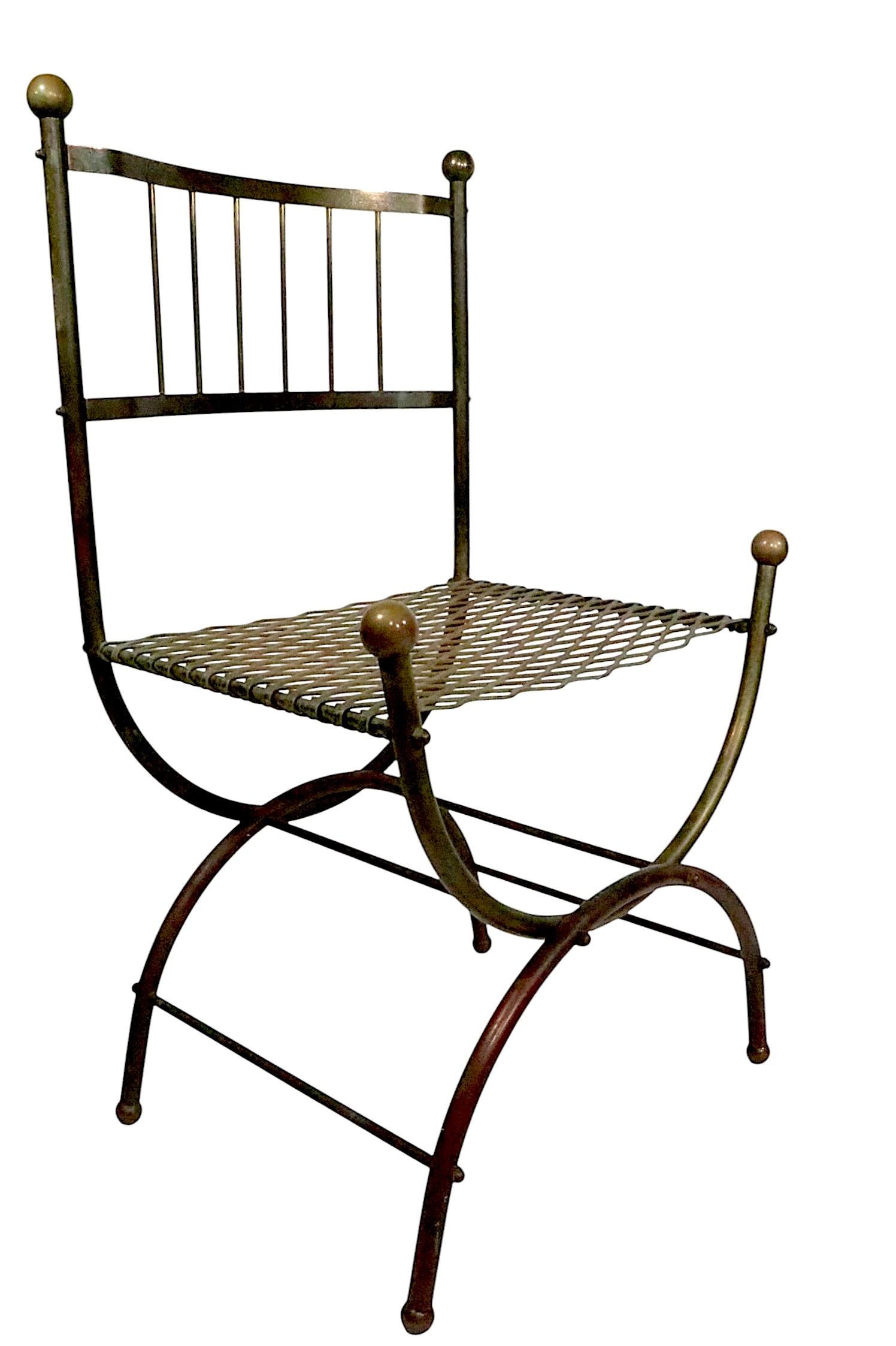 Chaise d'appoint à structure tubulaire en laiton, assise en maille métallique et embouts Ball, c.A.I.C. en vente 4