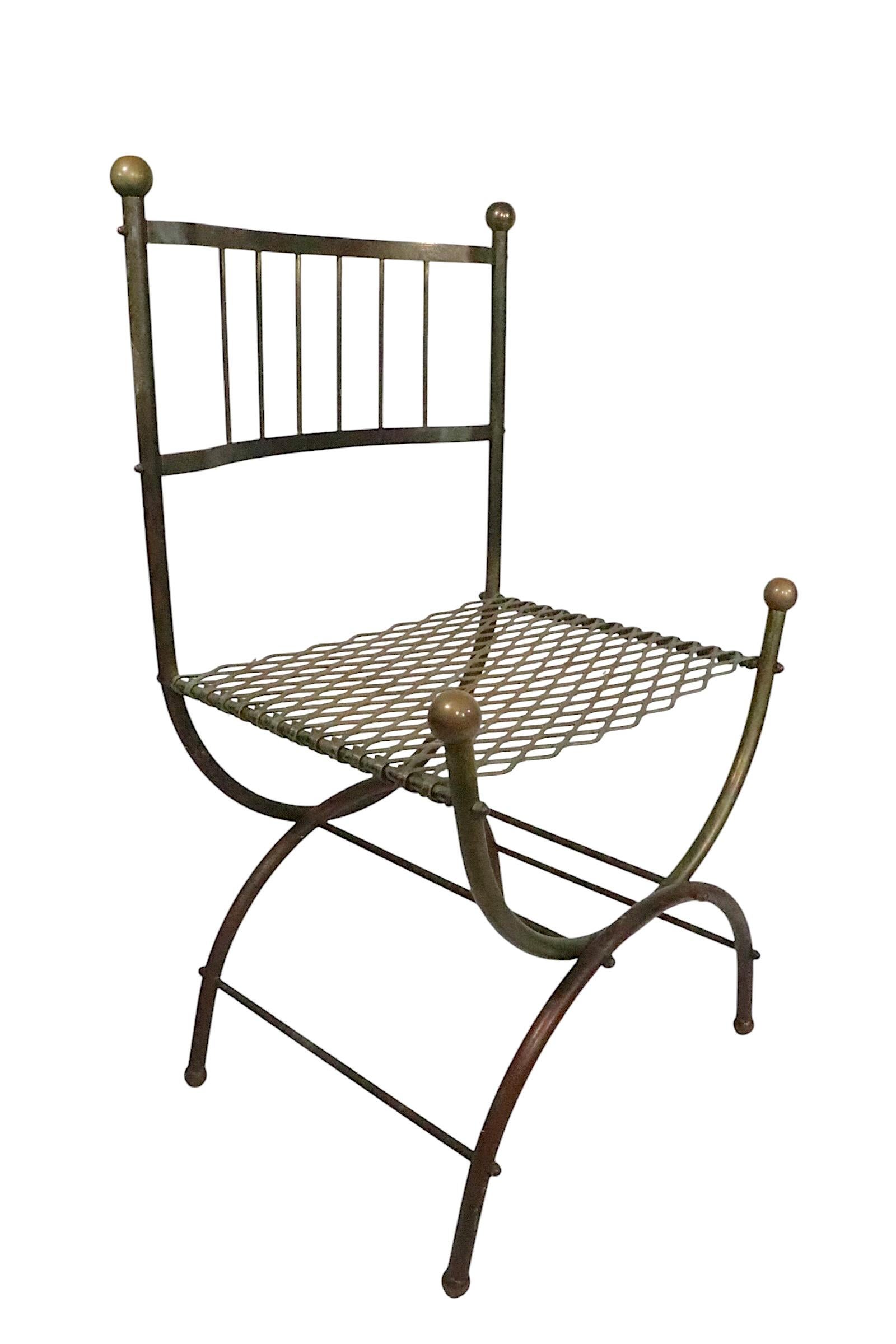 Chaise d'appoint à structure tubulaire en laiton, assise en maille métallique et embouts Ball, c.A.I.C. en vente 2