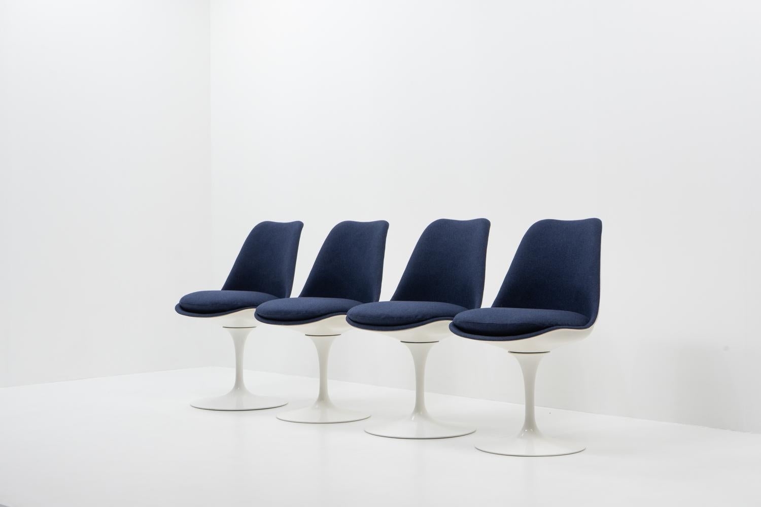 Sillas auxiliares de Eero Saarinen para Knoll, Suiza, años 70 - Juego de 4 Moderno de mediados de siglo en venta