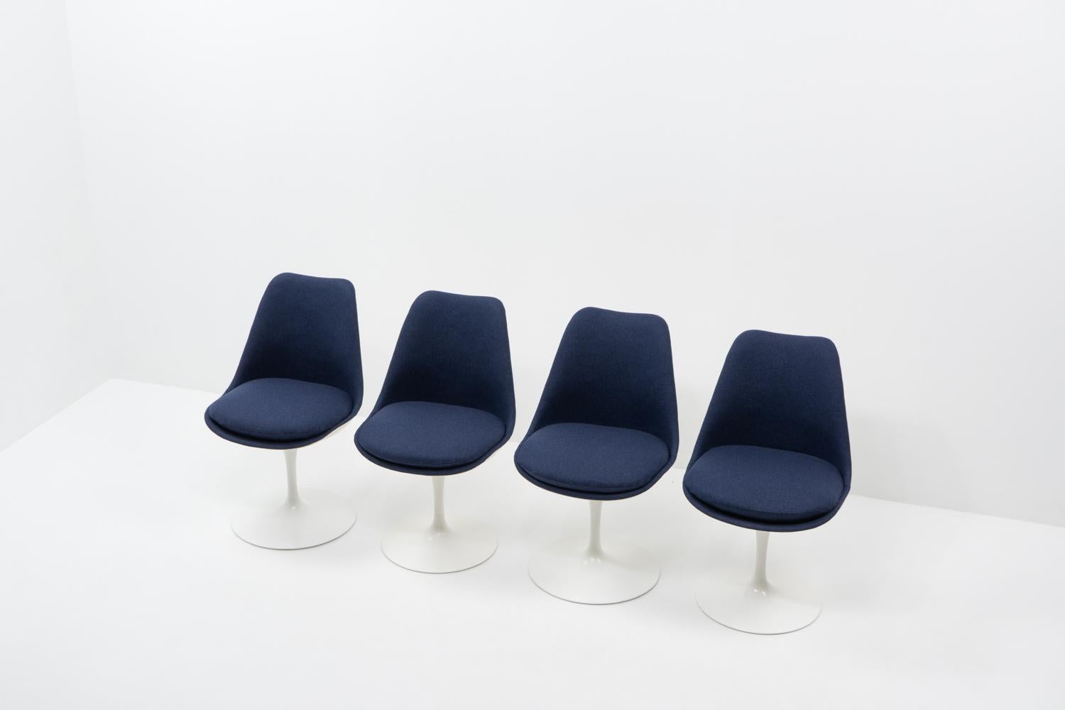 Sillas auxiliares de Eero Saarinen para Knoll, Suiza, años 70 - Juego de 4 Suizo en venta