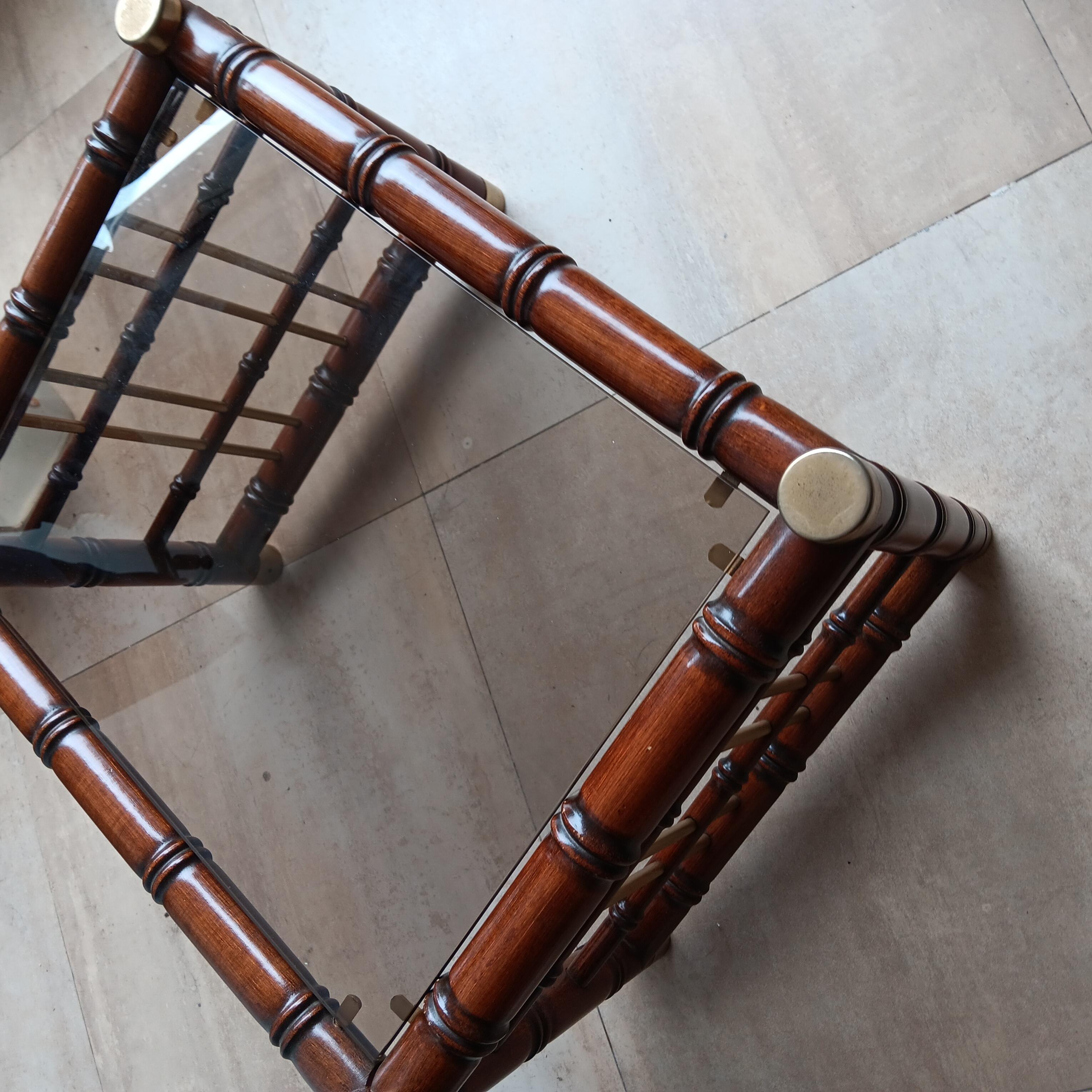 Côté, Café  Table ou table d'appoint Hollywood Regency en faux bambou et laiton en vente 6