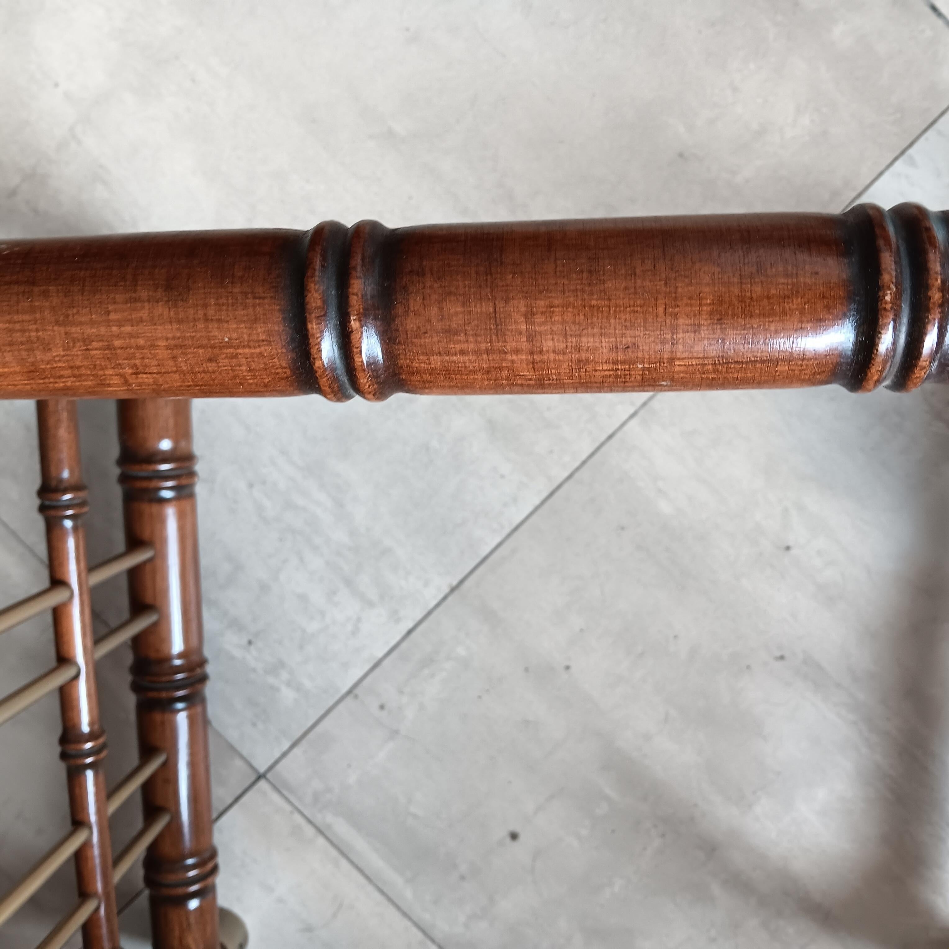 Côté, Café  Table ou table d'appoint Hollywood Regency en faux bambou et laiton en vente 7
