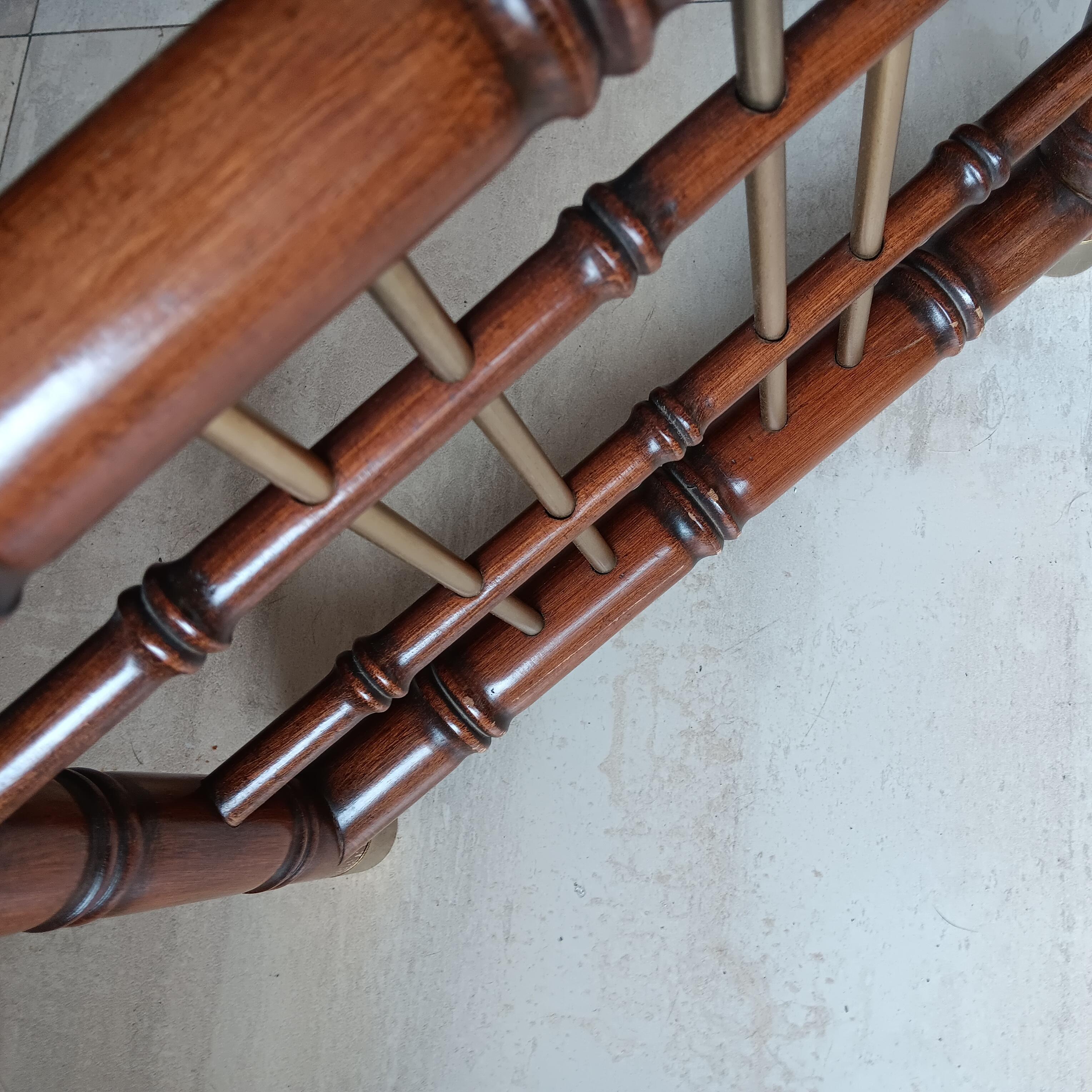 Côté, Café  Table ou table d'appoint Hollywood Regency en faux bambou et laiton en vente 8