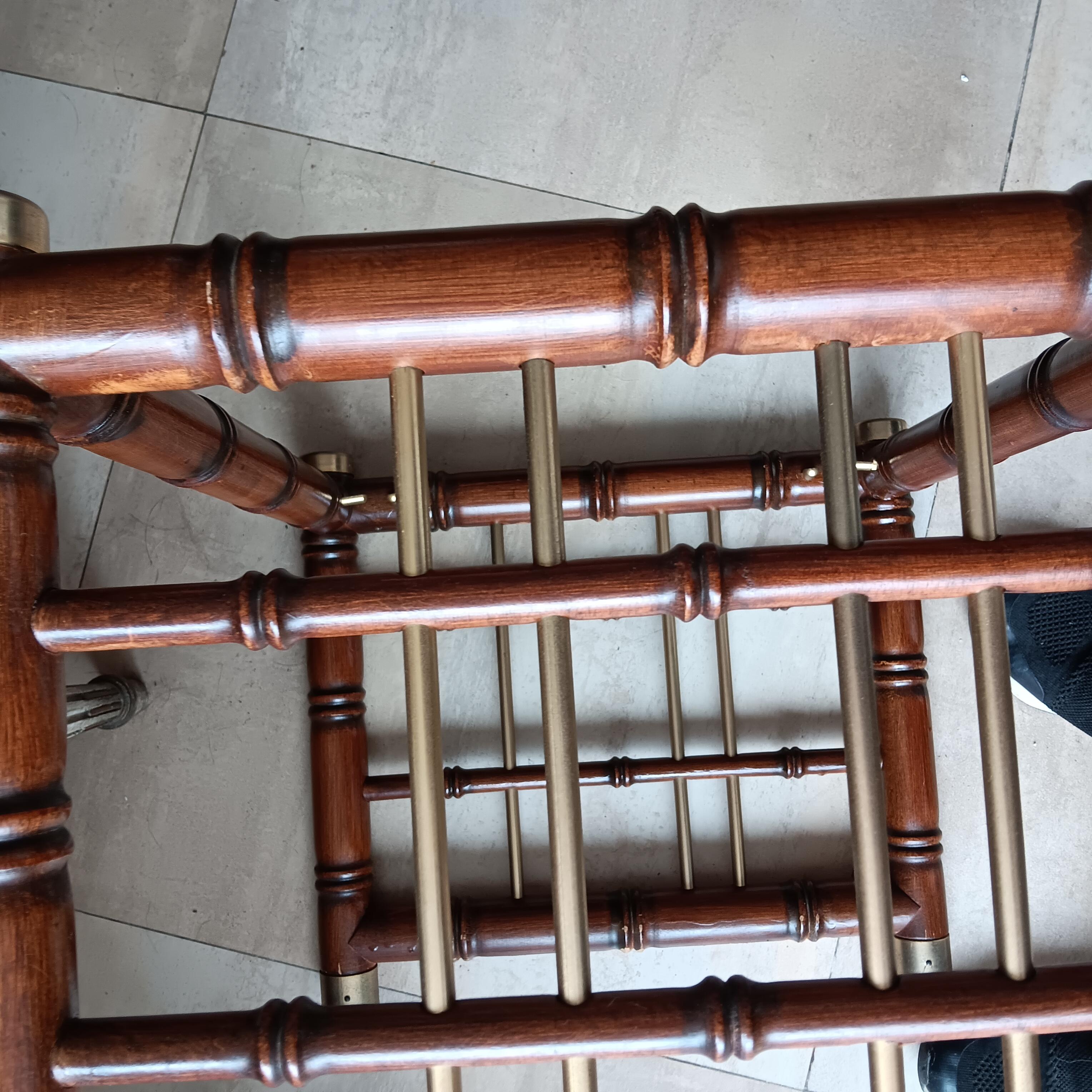 Côté, Café  Table ou table d'appoint Hollywood Regency en faux bambou et laiton en vente 4