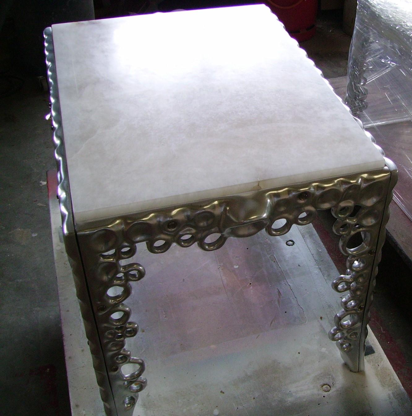Side table. Coffee table.
Cast aluminum. Alabaster.
Dimensions: L 70 cm, P 49 cm, H 50 cm.
Signed piece of an edition of 20.
Delivery time: 8 weeks.

Pricing does not include sales tax (French VAT) if applicable.
