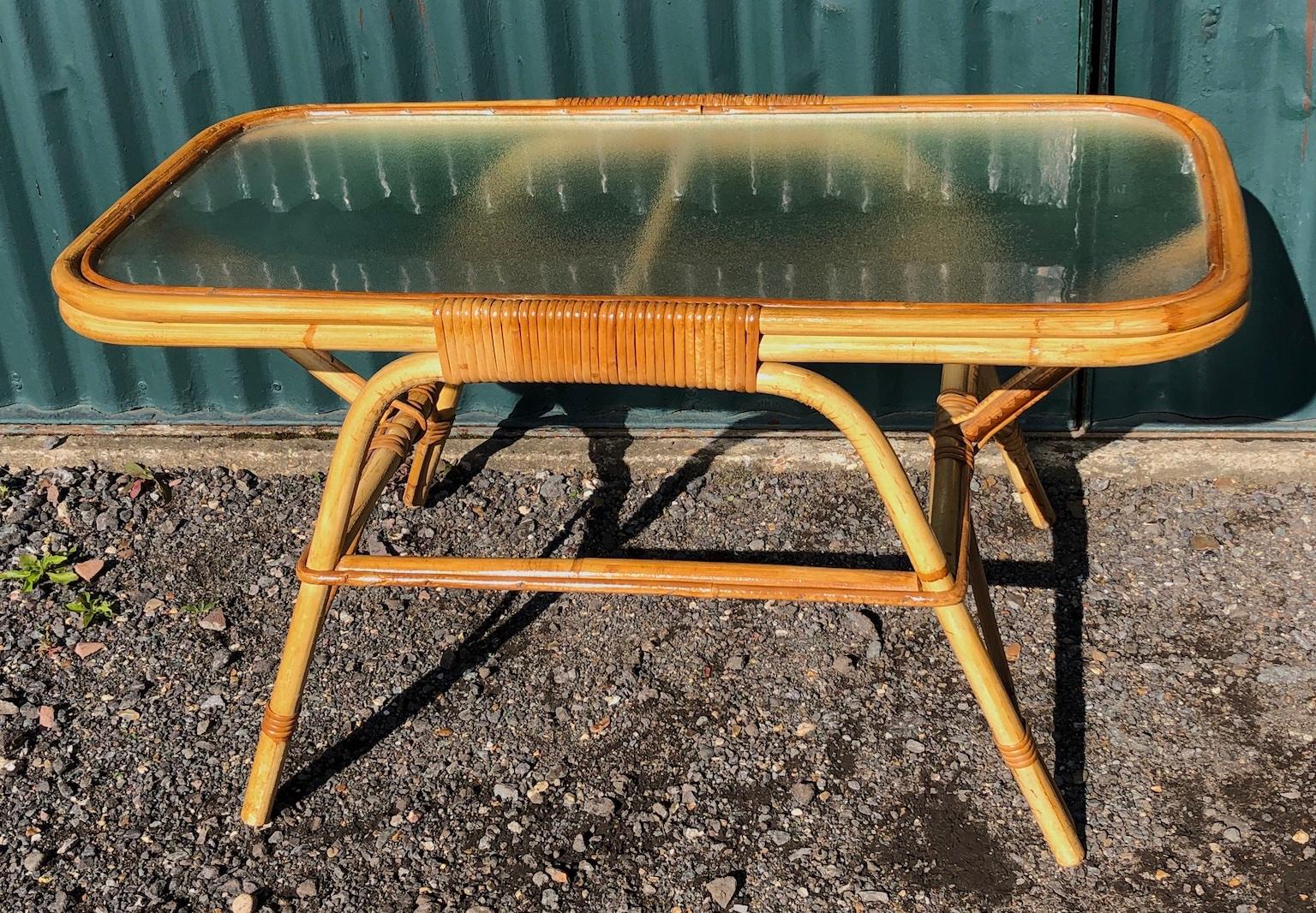 Mid-Century Modern Mid century Side End Rattan table Dirk Van Sliedrecht for Rohe Noordewolde, 1960 For Sale