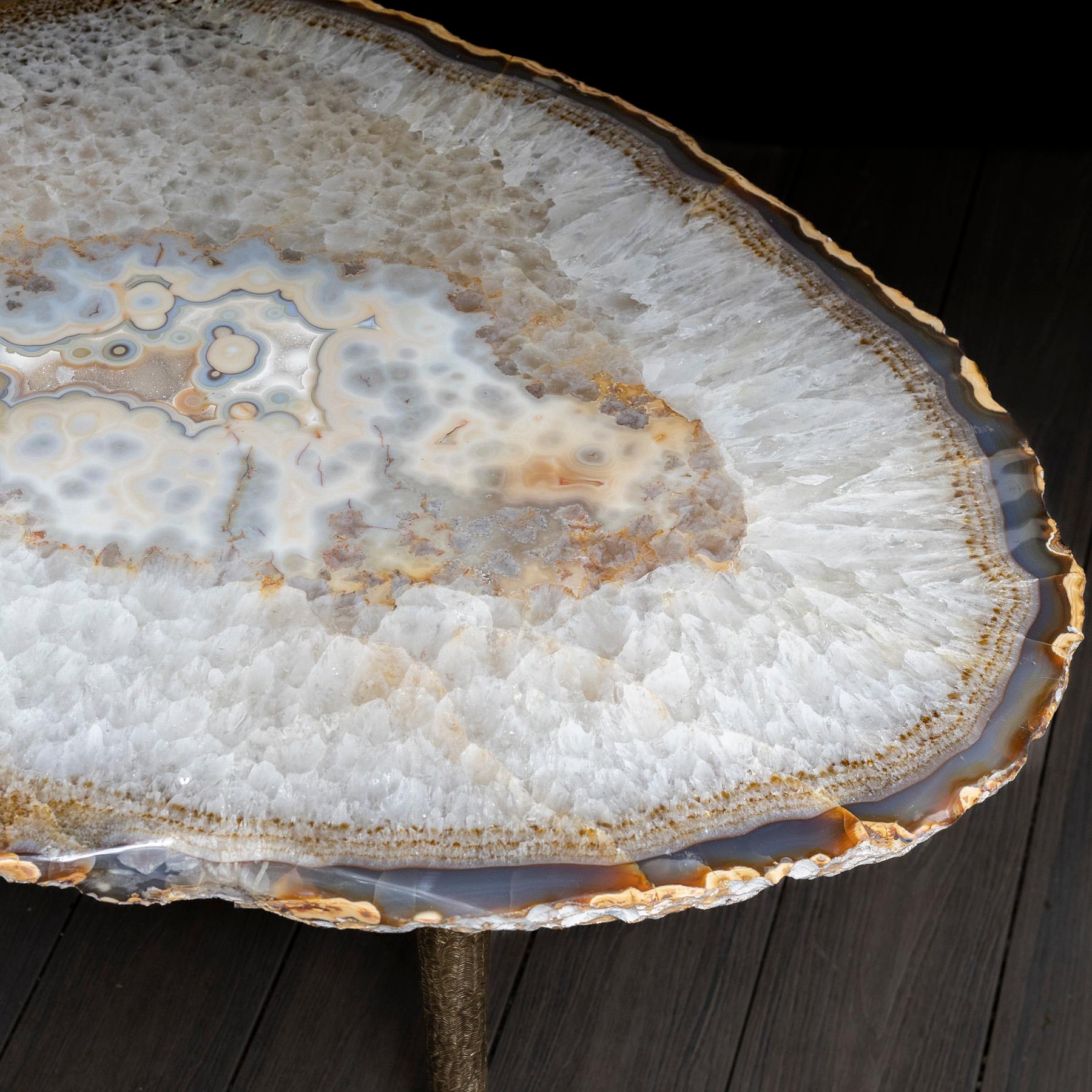 Side or Center Table, Brazilian Agate with Solid Bronze Base In New Condition For Sale In Polanco, CDMX