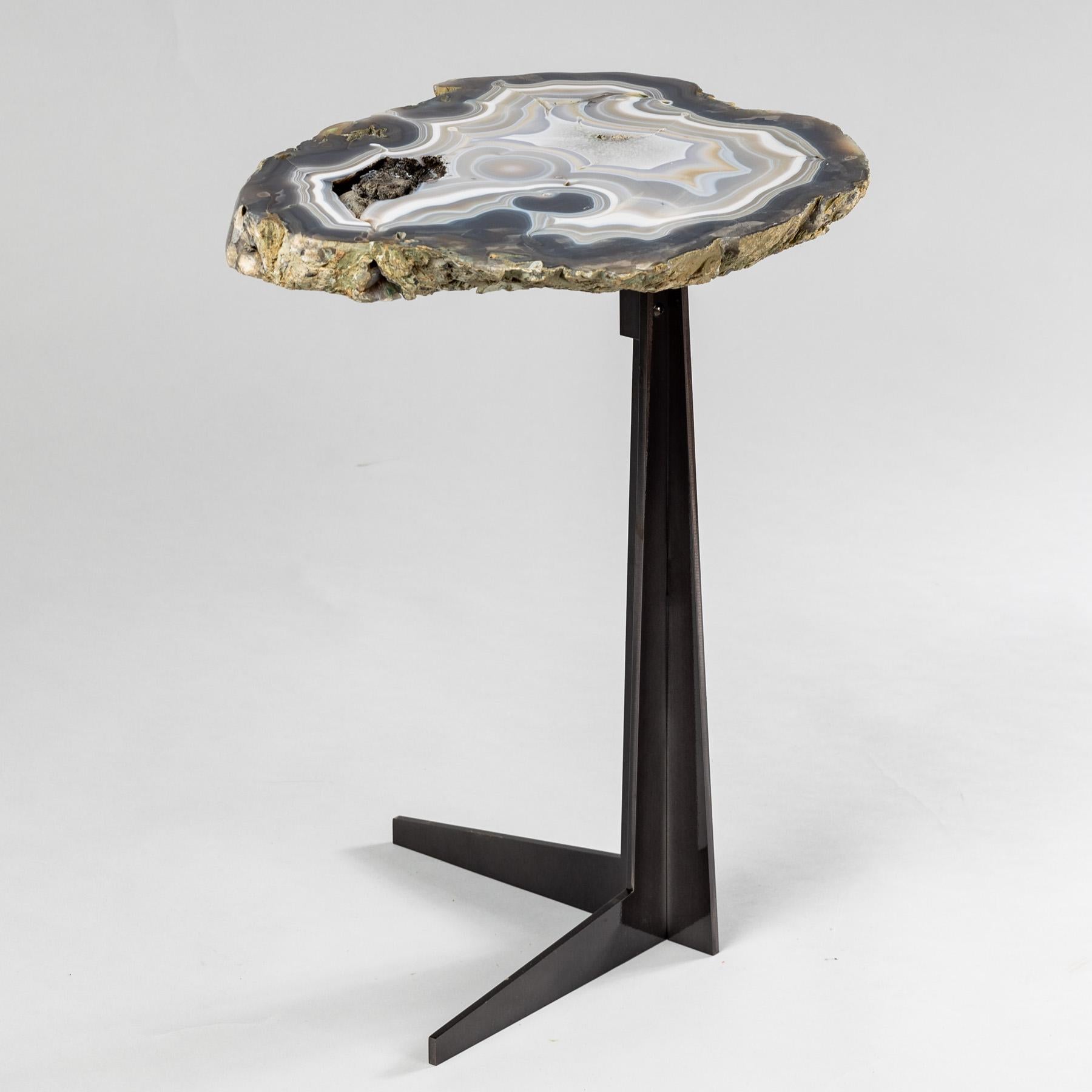 Organic Modern Side or Cocktail Table, Brazilian Agate with Black Color Metal Base For Sale