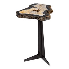 Table d'appoint ou de cocktail, agate brésilienne avec base en métal de couleur noire