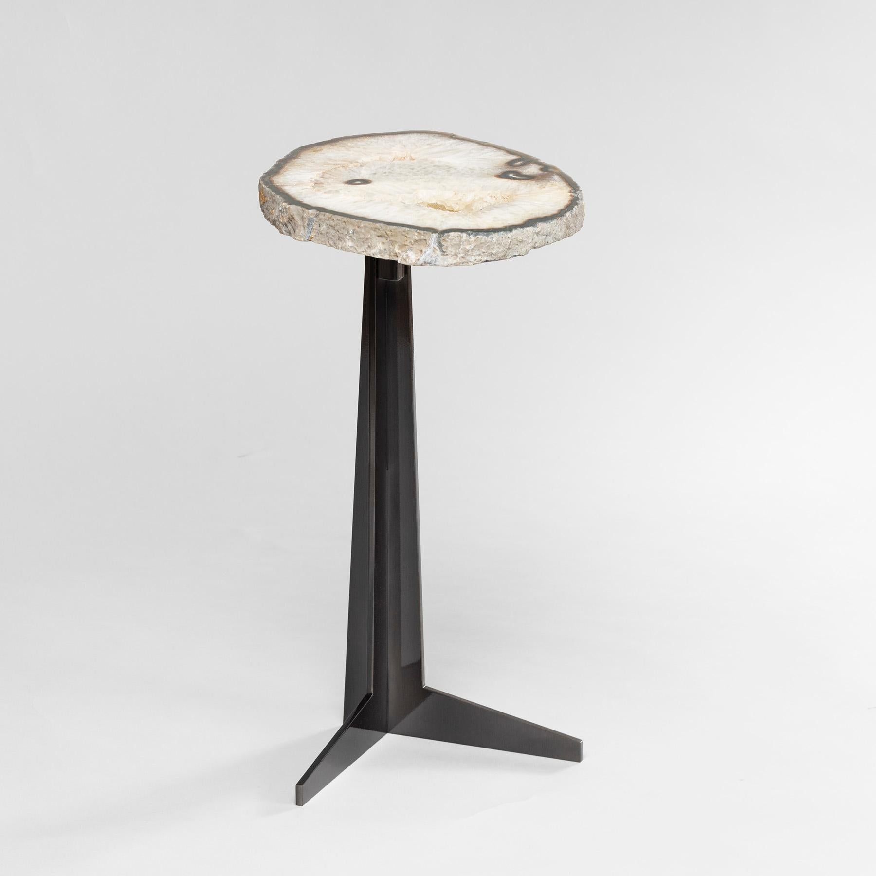 Organic Modern Side or Cocktail Table, Brazilian Agate with Black Color Metal Base For Sale