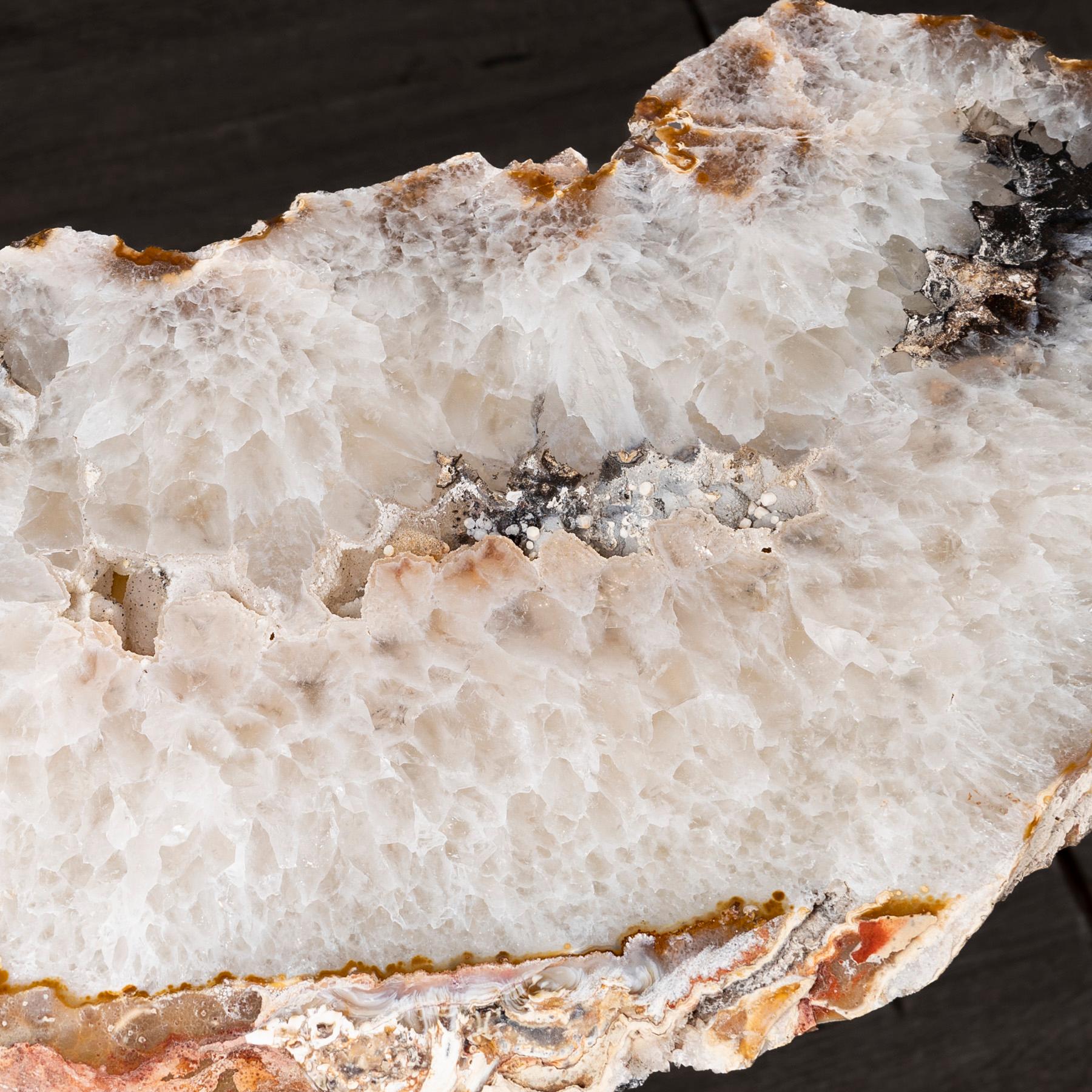 Side or Cocktail Table, Brazilian Agate with Gold Color Metal Base In New Condition For Sale In Polanco, CDMX