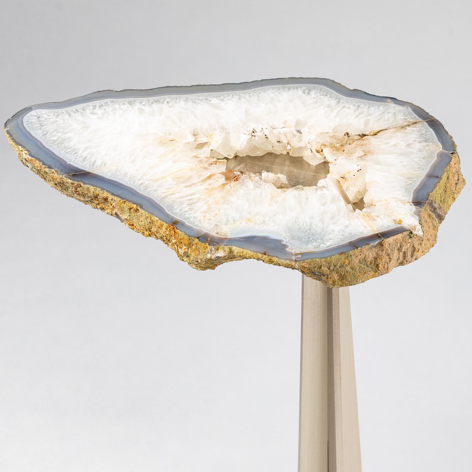 Table d'appoint ou de cocktail, agate brésilienne avec base en métal inoxydable en vente 1