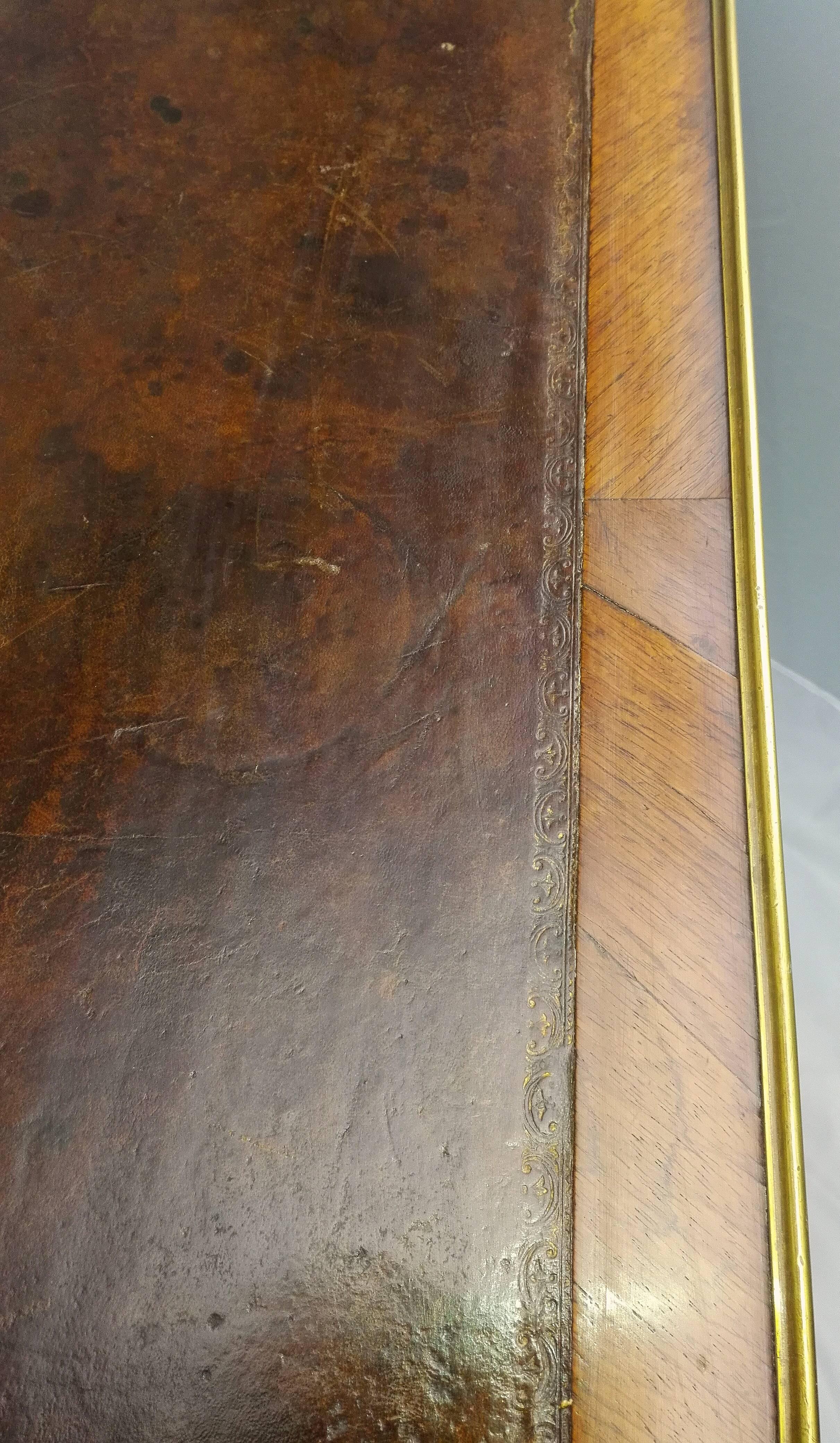 Louis XV Side or Work Table by Fidelys Schey Amarant Fire Gildet Castors, 1771 For Sale