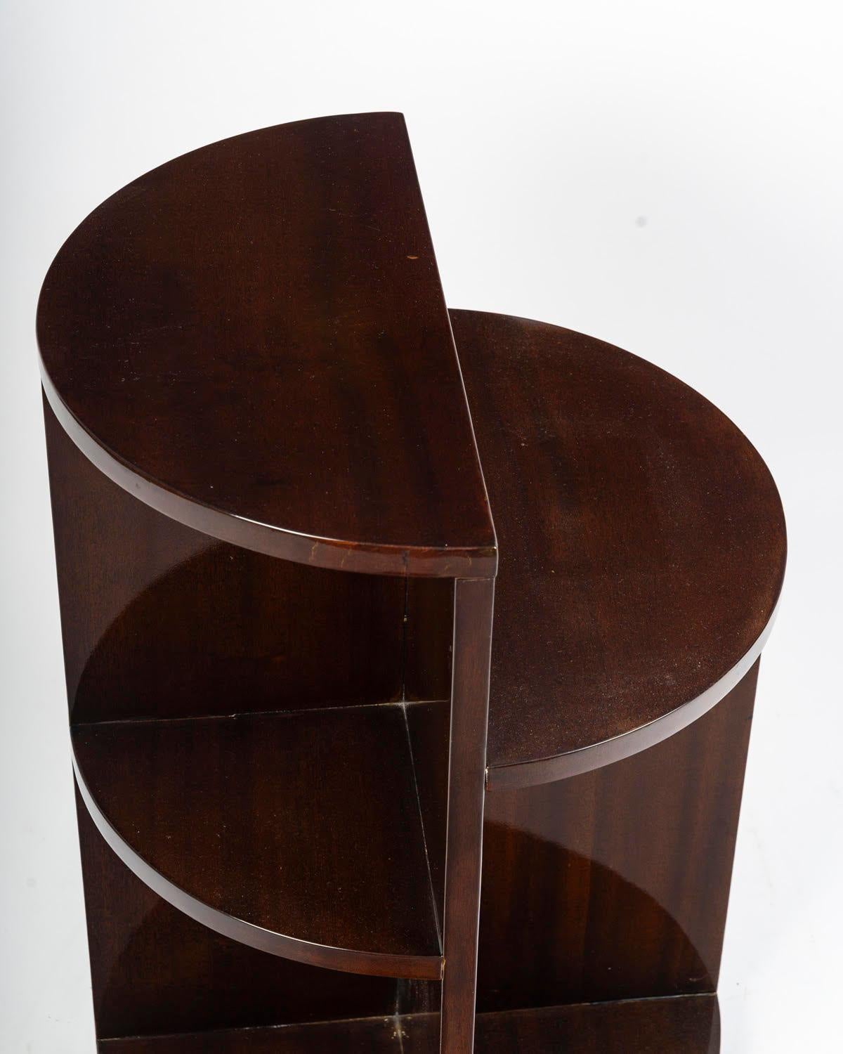 Bois Table d'appoint Art déco, 1930. en vente
