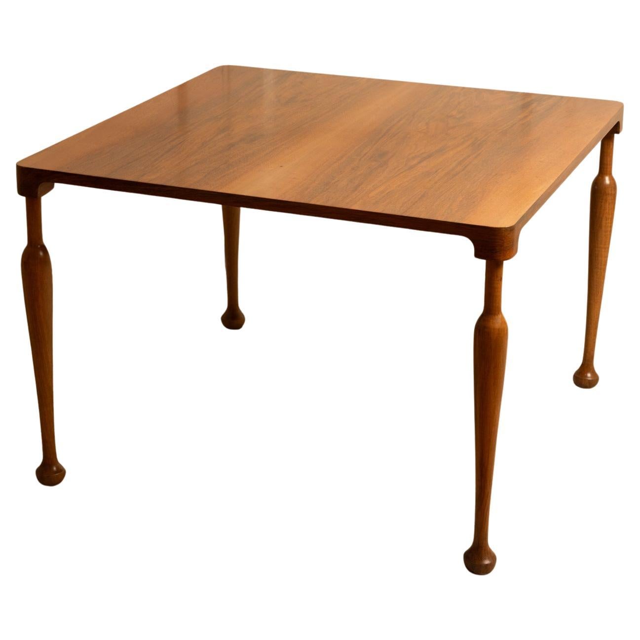 Mesa auxiliar atribuida a Josef Frank - Década de 1940