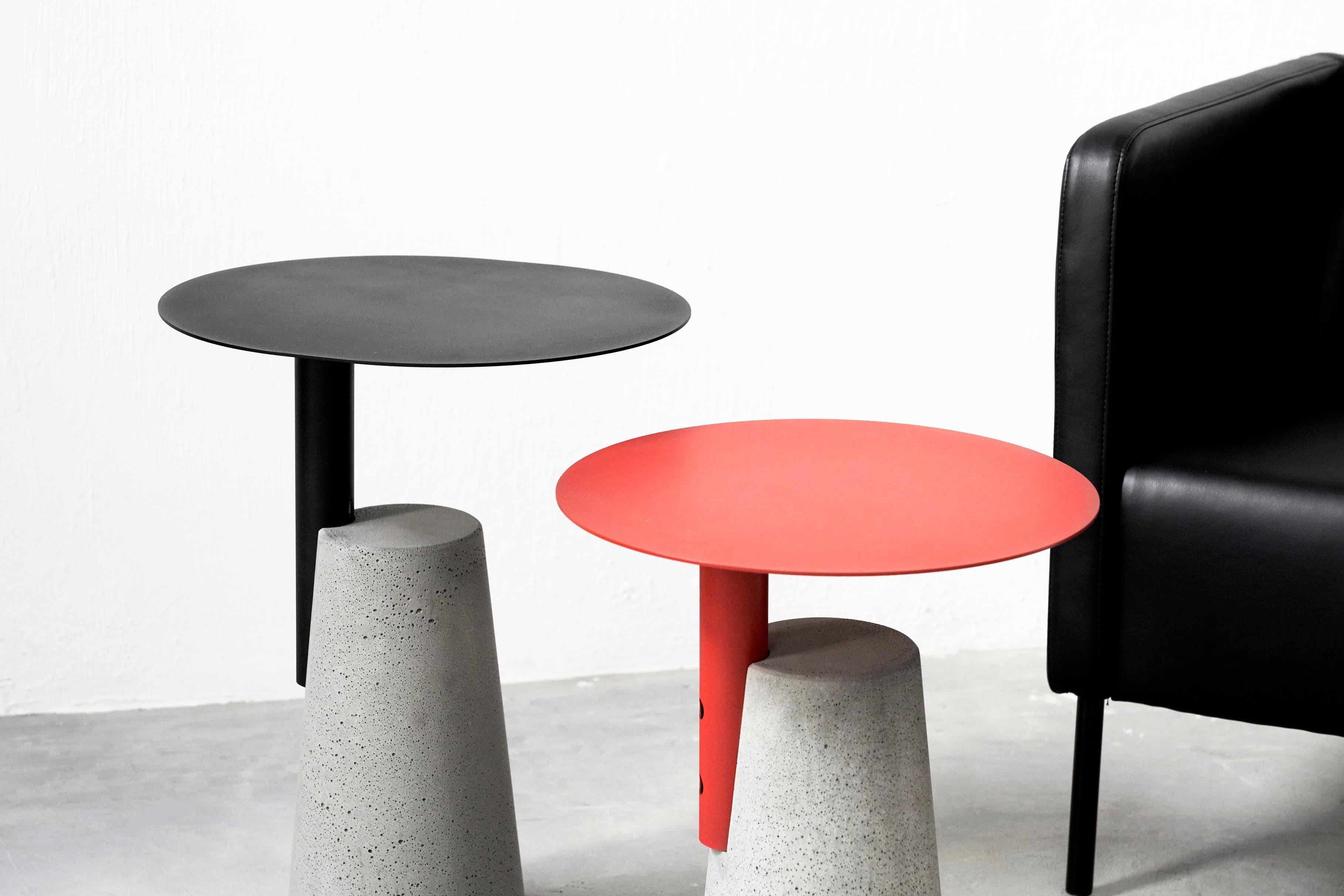 XXIe siècle et contemporain Table d'appoint 'Bai' en béton et en acier '+Couleurs' '+Dimensions' en vente