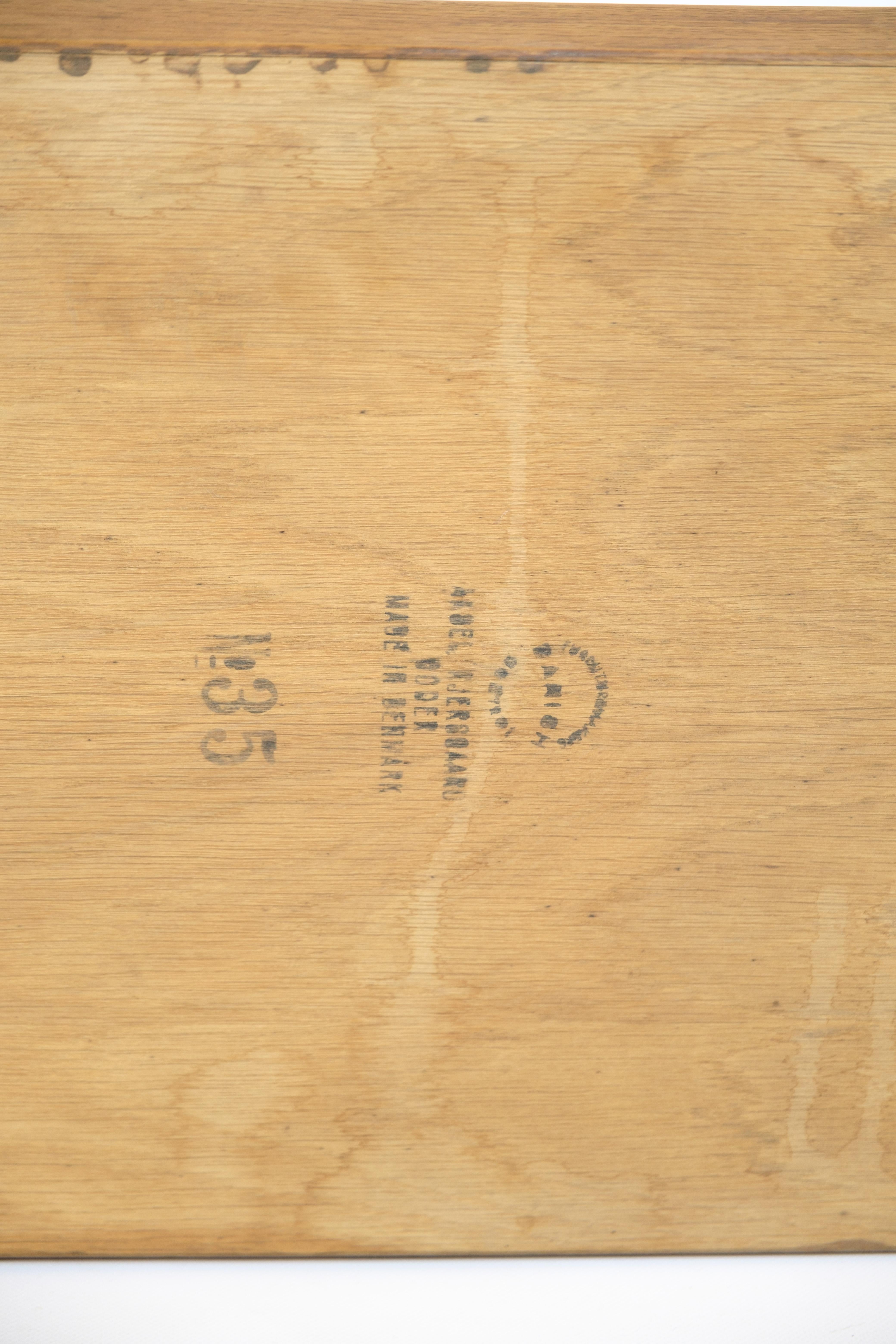 Table d'appoint/ banc en chêne d' Aksel Kjersgaard pour le mobilier Odder dans les années 1960 en vente 2