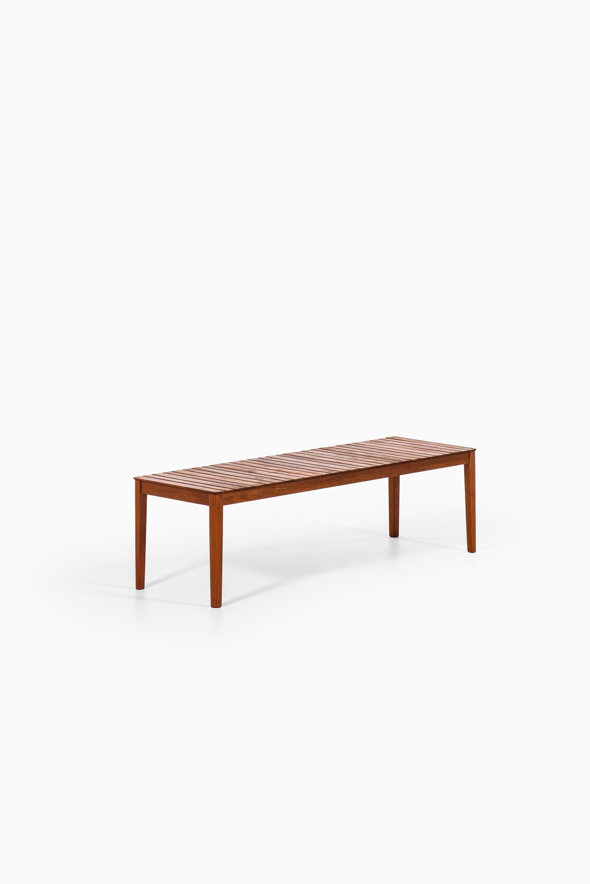 Side Table or Bench in Solid Teak Produced by Alberts in Sweden In Good Condition In Limhamn, Skåne län