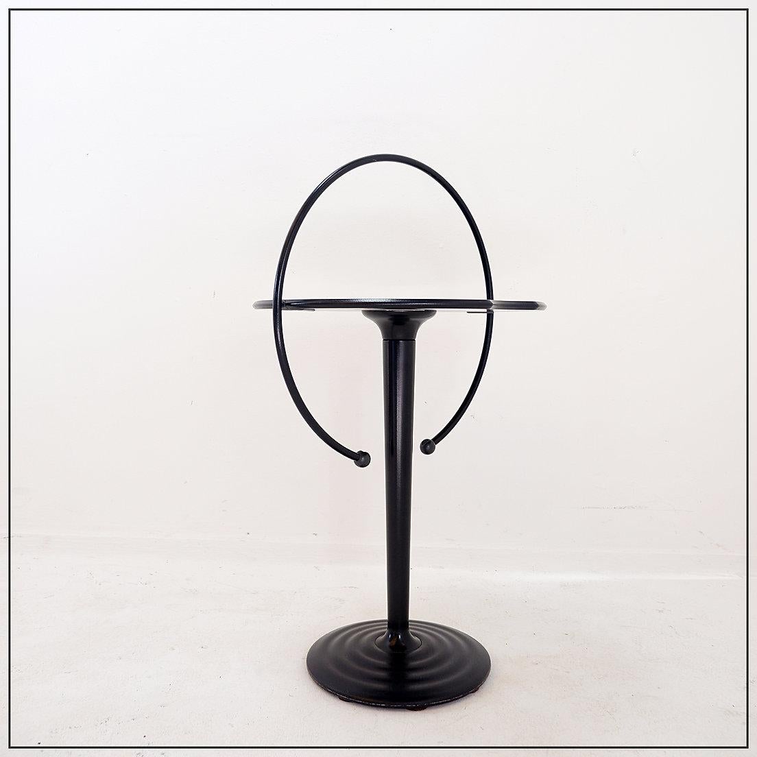 Table d'appoint Besico de Siggi Fischer pour Leolux, 1994 en vente 5