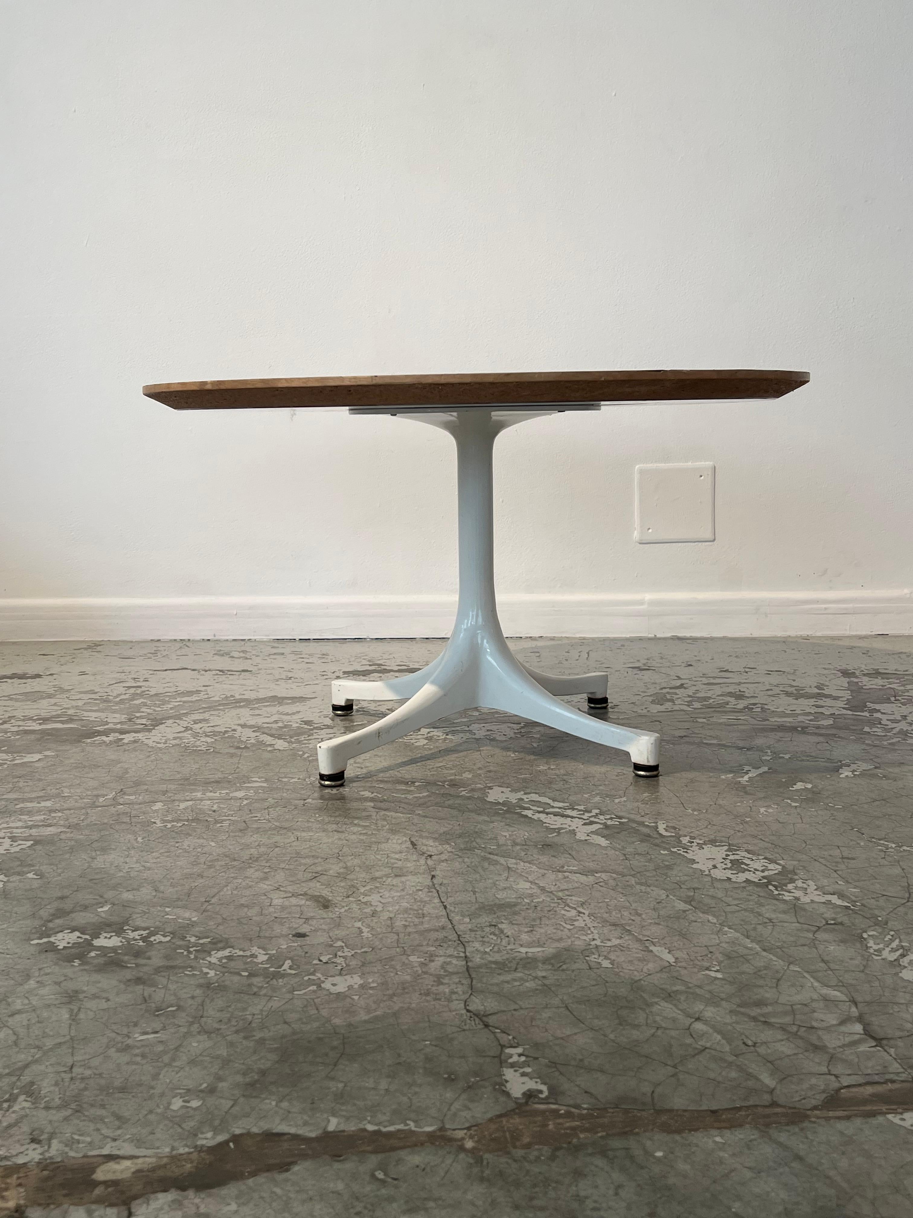 American Side table by Charles Eames for Herman Miller 50s For Sale