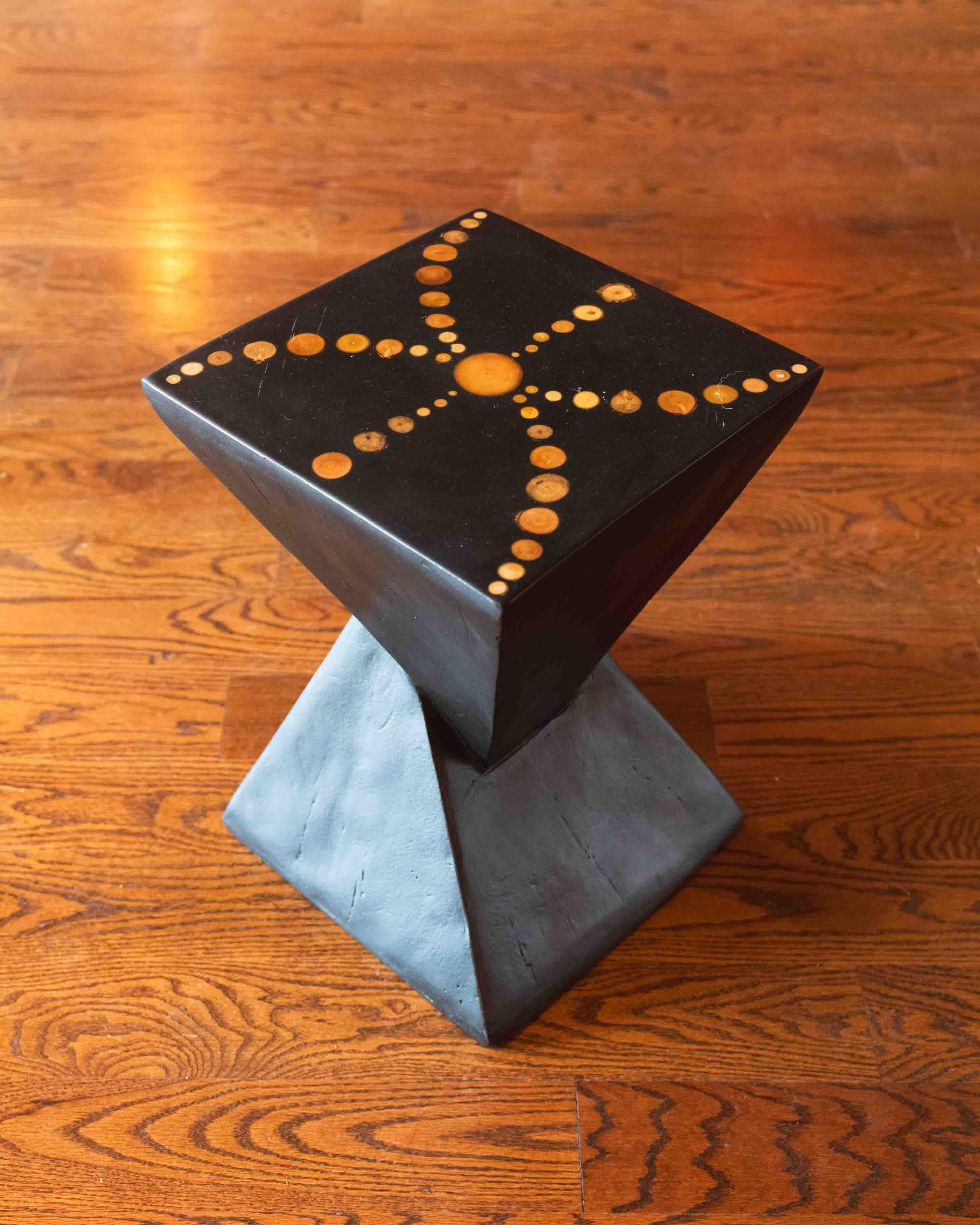 Table d'appoint de Djivan Schapira Bon état - En vente à New York, NY