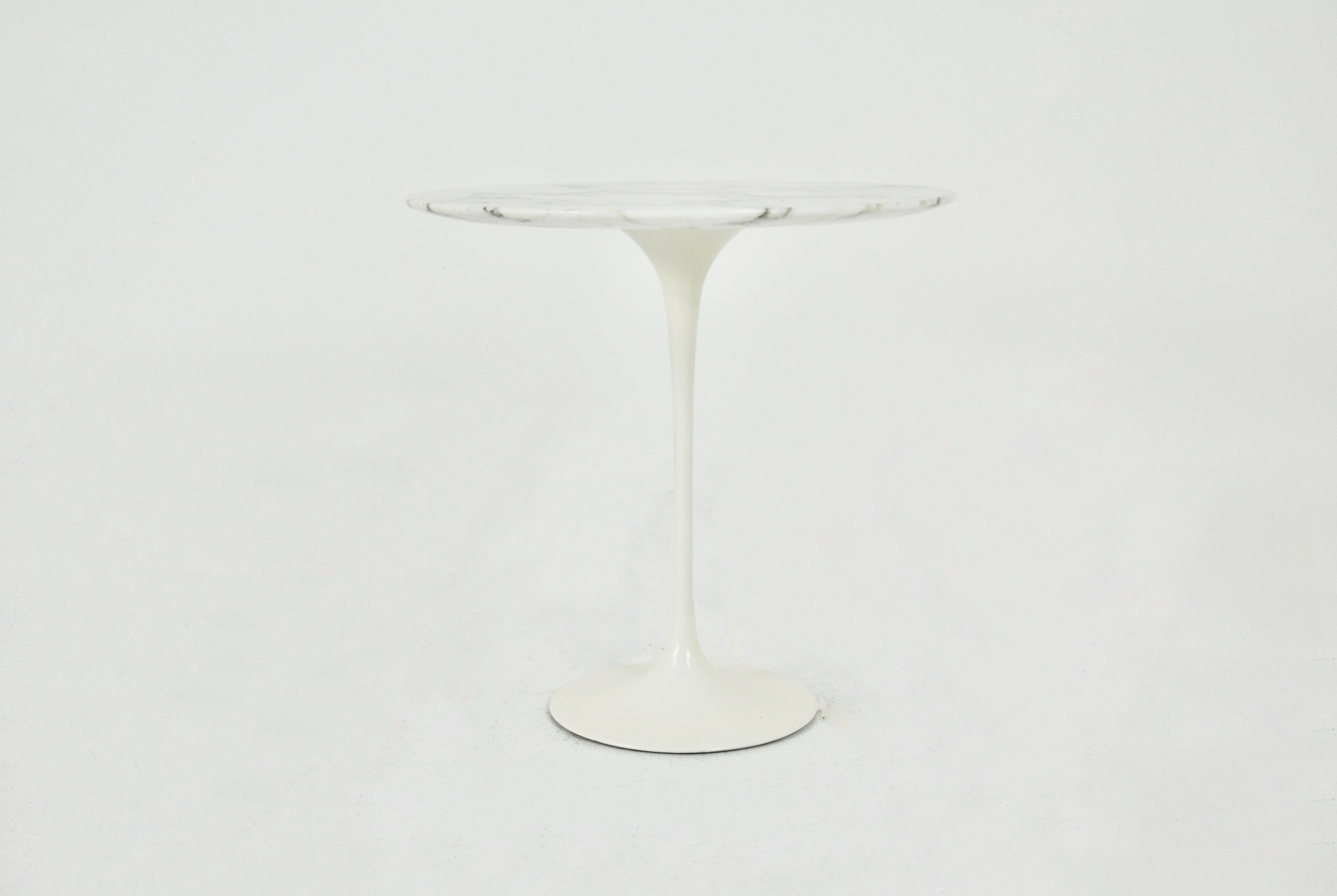 Mid-Century Modern Table d'appoint d'Eero Saarinen pour Knoll International, années 1960 en vente